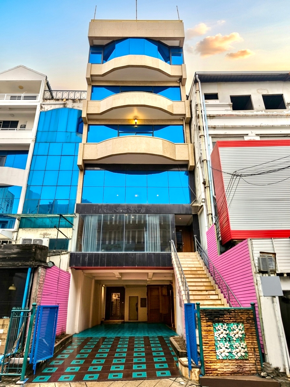 ขายอาคารพาณิชย์วิภาวดี ดอนเมือง หลักสี่ : อาคารพาณิชย์ วิภาวดี 2 / 7 ห้องทำงาน (ขาย), Commercial Building Vibhavadi 2 / 7 Office Room (FOR SALE) BNS016