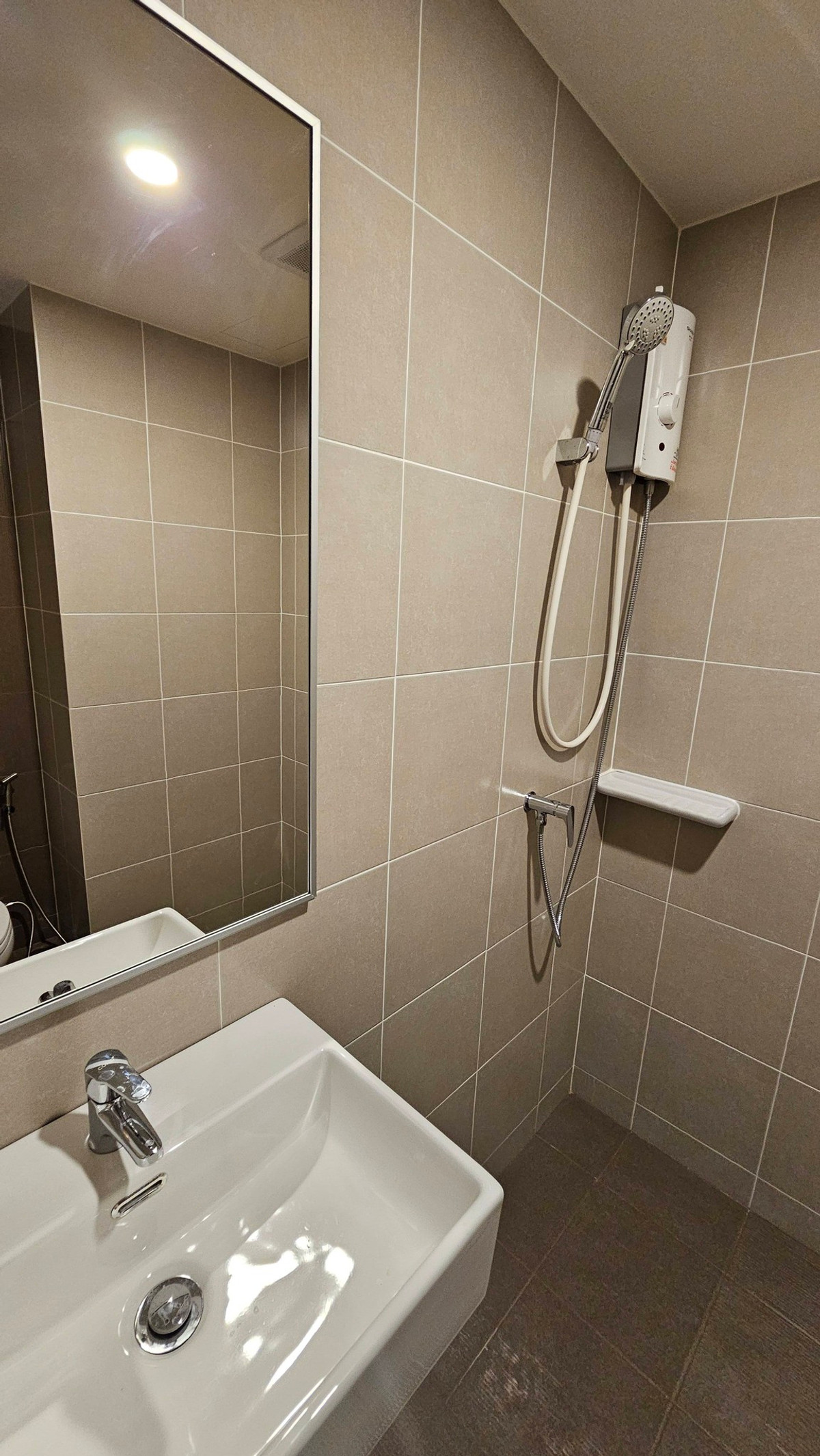 For RentCondoPinklao, Charansanitwong : ⭐️ Lumpini Ville Charan - Fai Chai ⭐️ New room, size 25 sq m., decorated, ready to move in. There is complete furniture.