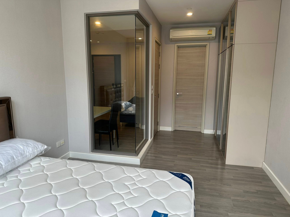 ให้เช่าคอนโดท่าพระ ตลาดพลู วุฒากาศ : 🏢✨ ให้เช่า The Room สาทร 📍 ถนนปั้น - สีลม | ใกล้ BTS สุรศักดิ์ 150 ม.