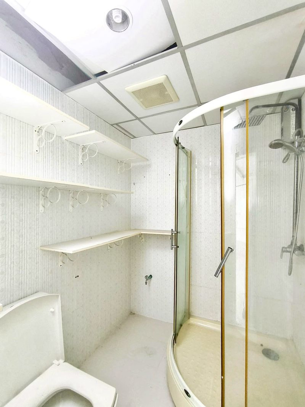 ขายคอนโดพัฒนาการ ศรีนครินทร์ : ขายคอนโด The Trio Garden (เดอะ ทรีโอ การ์เด้นท์) ห้องมุม ใกล้ MRT ศรีนครินทร์ 38 เนื้อที่ 105 ตารางเมตร 2 ห้องนอน ชั้น 20 ซอยศรีนครินทร์ 38 แขวงหนองบอน เขตประเวศ กรุงเทพมหานคร