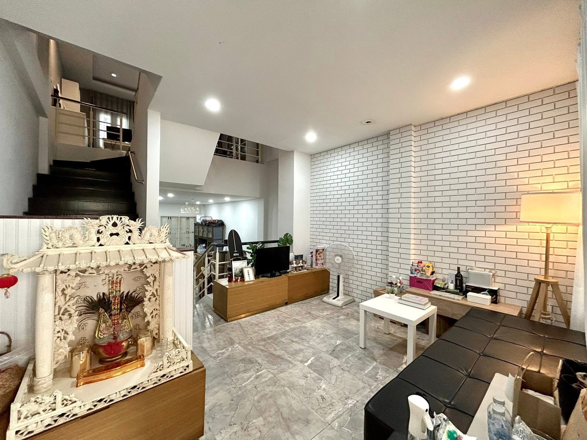 For SaleTownhomeRama5, Ratchapruek, Bangkruai : 3-story townhome for sale | Baan Narinthorn Bang Kruai-Rama 5 near Lotus Nakhon In