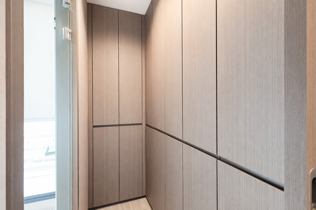 ขายคอนโดสาทร นราธิวาส : ขายด่วน The Diplomat Sathorn ห้องใหญ่ 2 ห้องนอน สุดพรีเมียม แต่งครบ พร้อมอยู่ นัดหมายเข้าชมทัก 063-616-5390