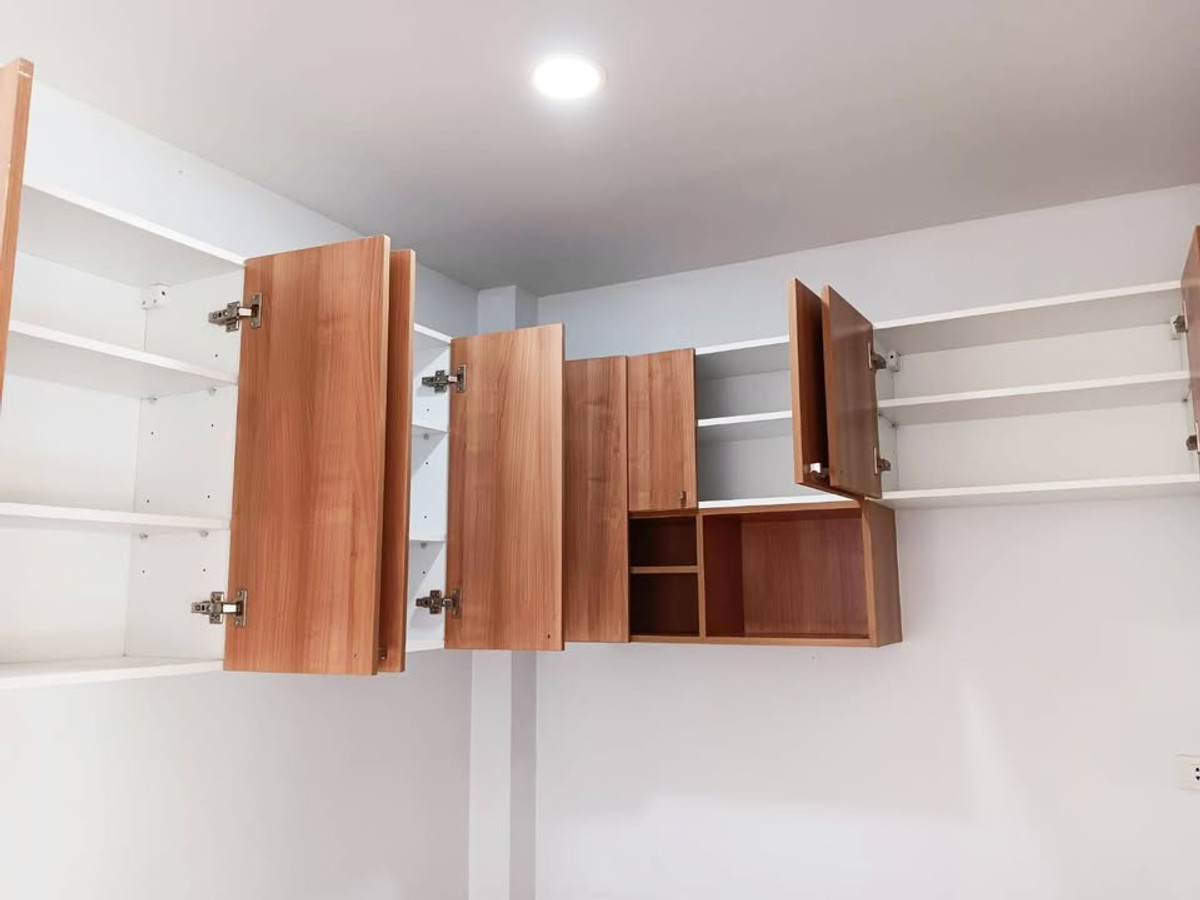 ให้เช่าบ้านสมุทรปราการ สำโรง : ให้เช่า บ้านแฝด 2 ชั้น ม.เมอริทแกรนด์ สุวรรณภูมิ บ้านสวย สภาพดี พร้อมอยู่ ทำเลดี เข้า-ออกได้หลายทาง ราคา 16,000 บาท