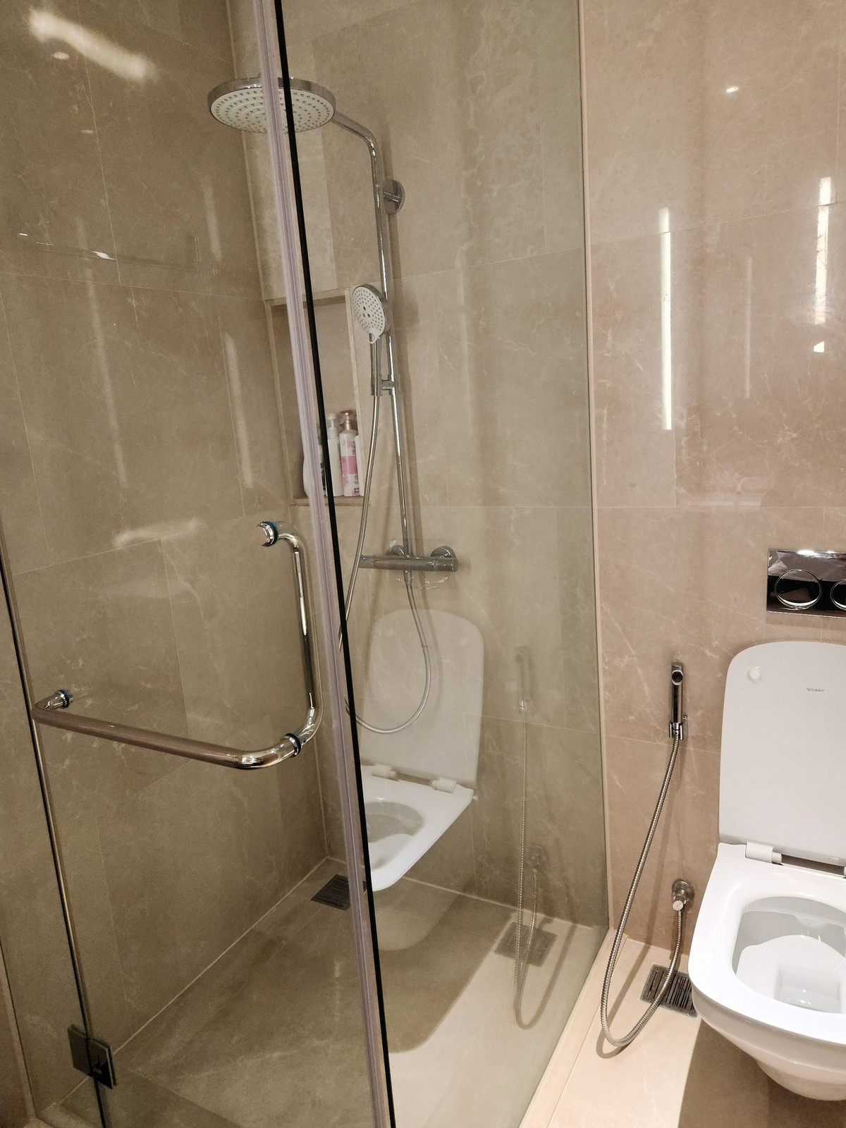 For RentCondoWongwianyai, Charoennakor : For Rent: Magnolias Waterfront Residences, 65,000 THB [NCr260325]