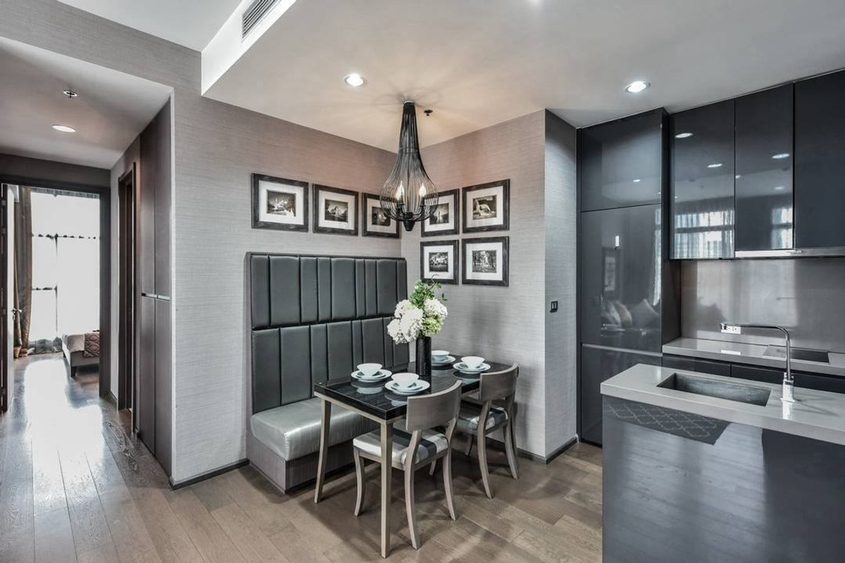 ให้เช่าคอนโดสาทร นราธิวาส : For Rent Condo The Diplomat Sathorn (S03-2179) 