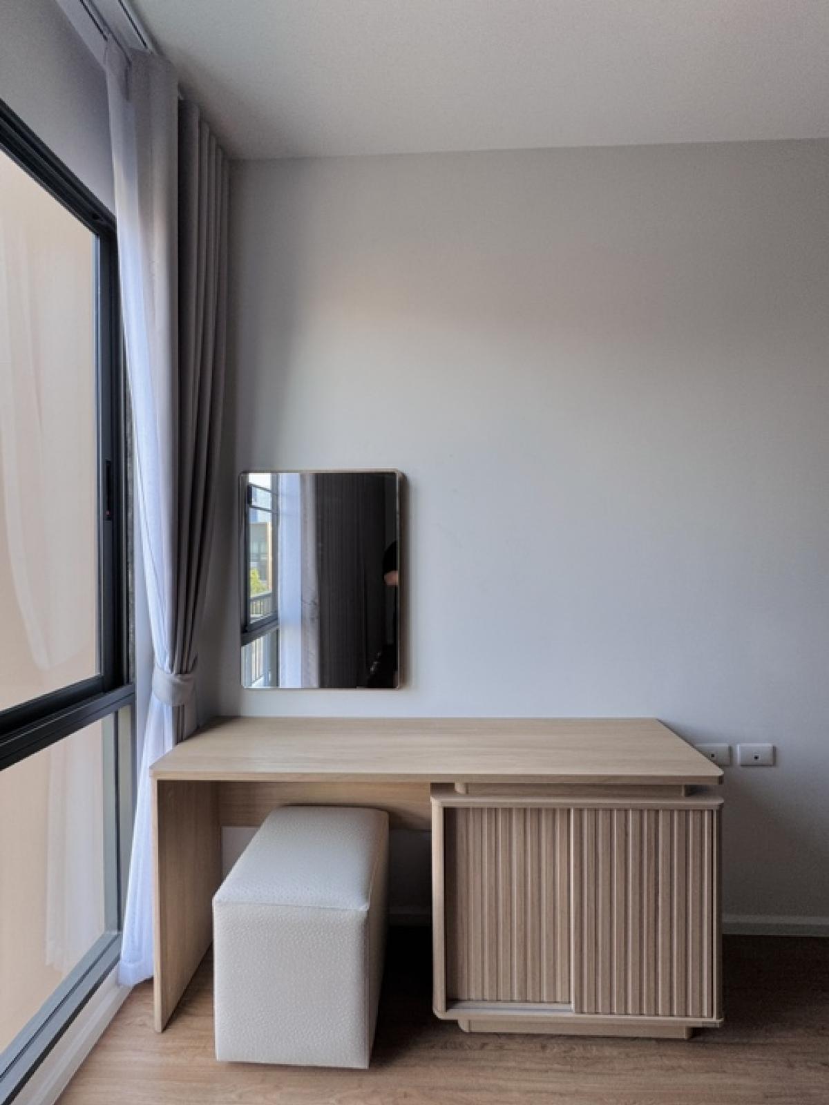 ให้เช่าทาวน์โฮมมีนบุรี-ร่มเกล้า : RH033826 ให้เช่า ทาวน์โฮมใหม่ 3ชั้น 3 ห้องนอน at บ้านกลางเมือง พระราม9-กรุงเทพกรีฑา ตกแต่งครบ พร้อมเข้าอยู่