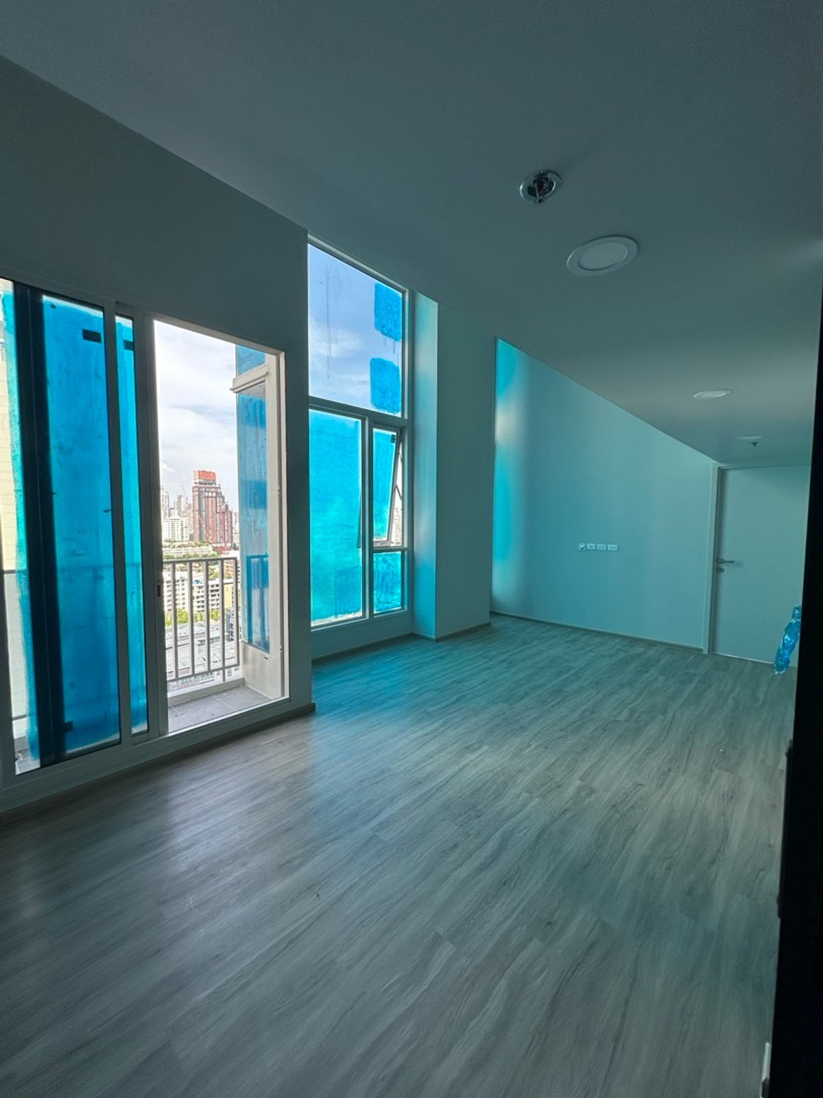 For SaleCondoSukhumvit, Asoke, Thonglor : 2 bedrooms hybrid, area 70 sq m, Lang Thonglor