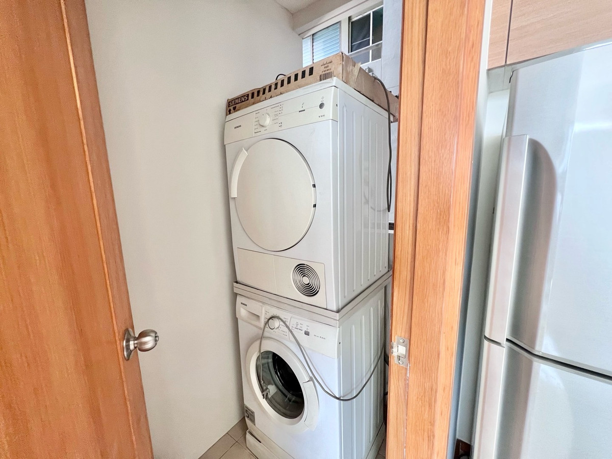 ขายคอนโดสุขุมวิท อโศก ทองหล่อ : 𝐅𝐨𝐫 Sale   : The Emporio Place 2Bed3Bath 102sqm high floor good price