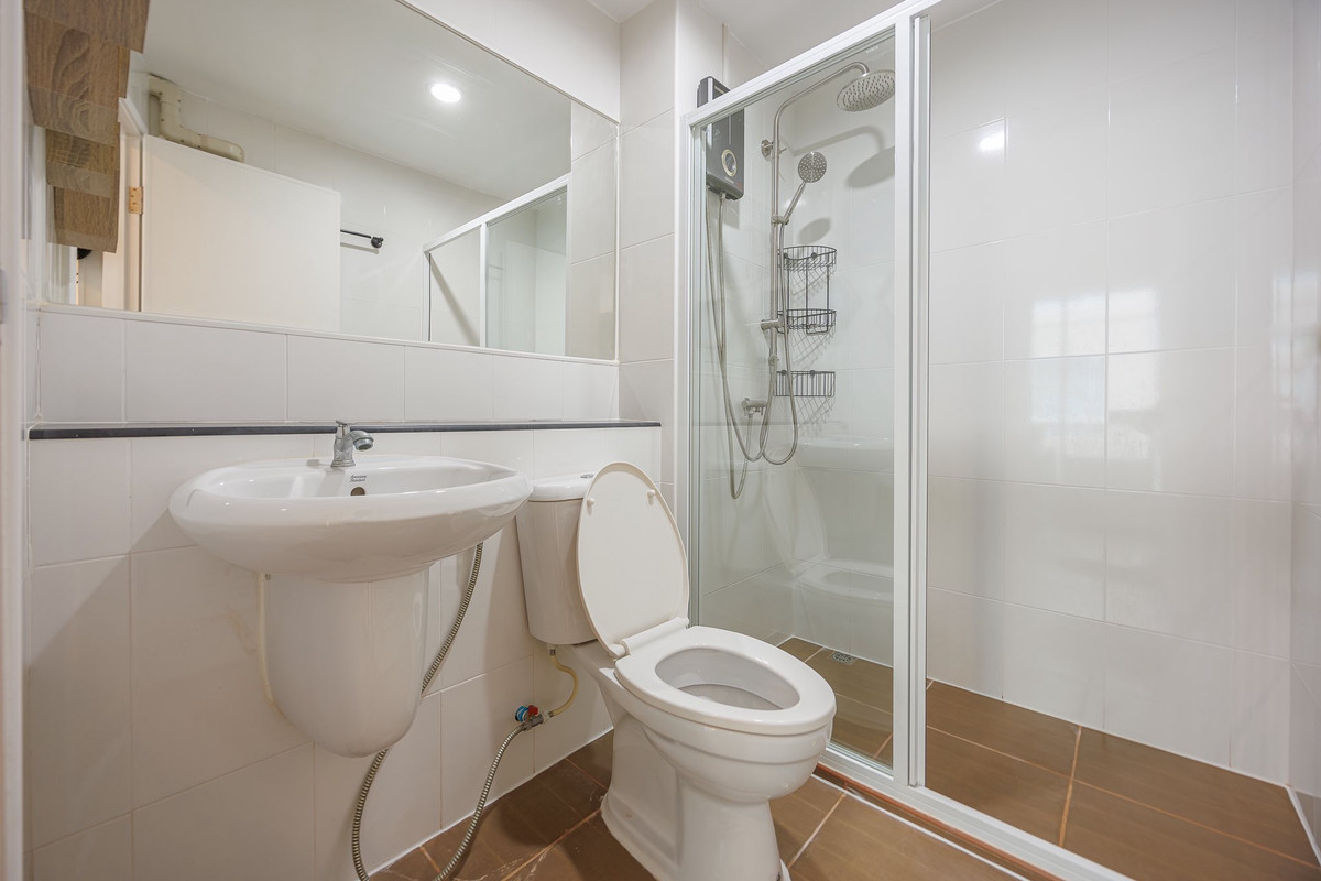 ขายคอนโดอ่อนนุช อุดมสุข : ขายคอนโด : Regent Home Sukhumvit 97/1 แบบห้องกว้าง (Rare item) (BTS บางจาก) (Rt-01)