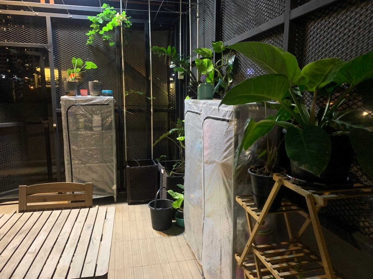 Shop HouseWongwianyai, Charoennakor : Shophouse for sale, Charoen Nakhon 18, commercial building, 1 unit, 4 floors + roof deck, steel frame, 300 sq m., 15 sq m, Khlong San, BTS Krung Thon Buri, iconsiam, Sena Fest, Renovated already.