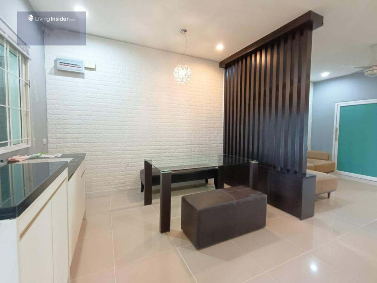 For RentTownhomeRathburana, Suksawat : 2-story townhome, corner room, beautifully decorated, for rent in Suksawat-Rat Burana area. Near Bang Pakok 1 Hospital, only 1.8 km.