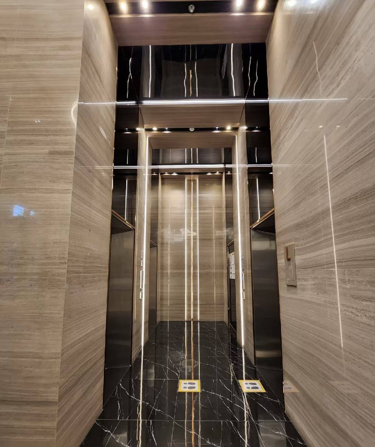 ให้เช่าคอนโดวงเวียนใหญ่ เจริญนคร : ให้เช่า/ขาย คอนโด Supalai Loft Prajadhipok-Wongwian Yai  70.5 ตร.ม. ห้องหัวมุม วิวสระว่ายน้ำ 2ิbed 2bath