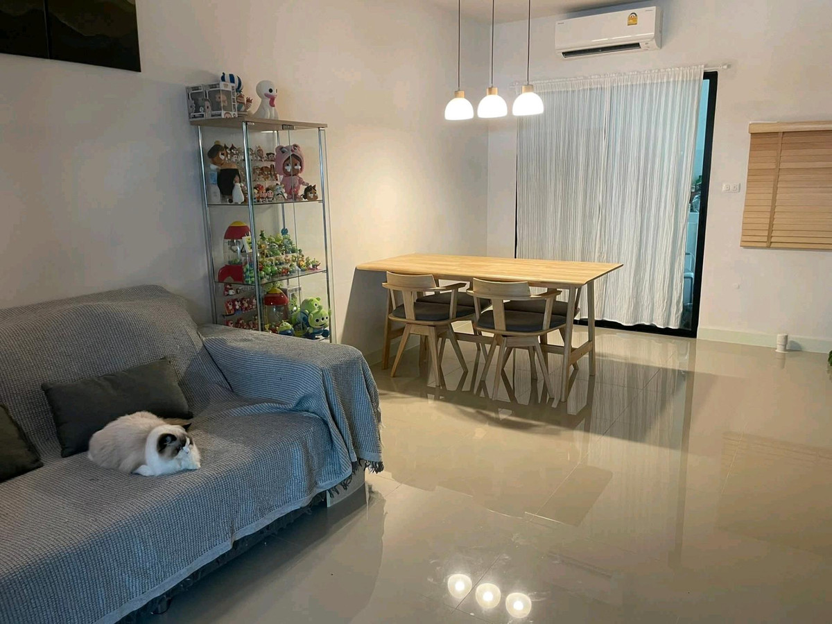 For RentTownhomeNawamin, Ramindra : 🔥 Beautiful house, model home feel, ready to move in, can raise cats, has a cat room to please the slave lovers 🐱