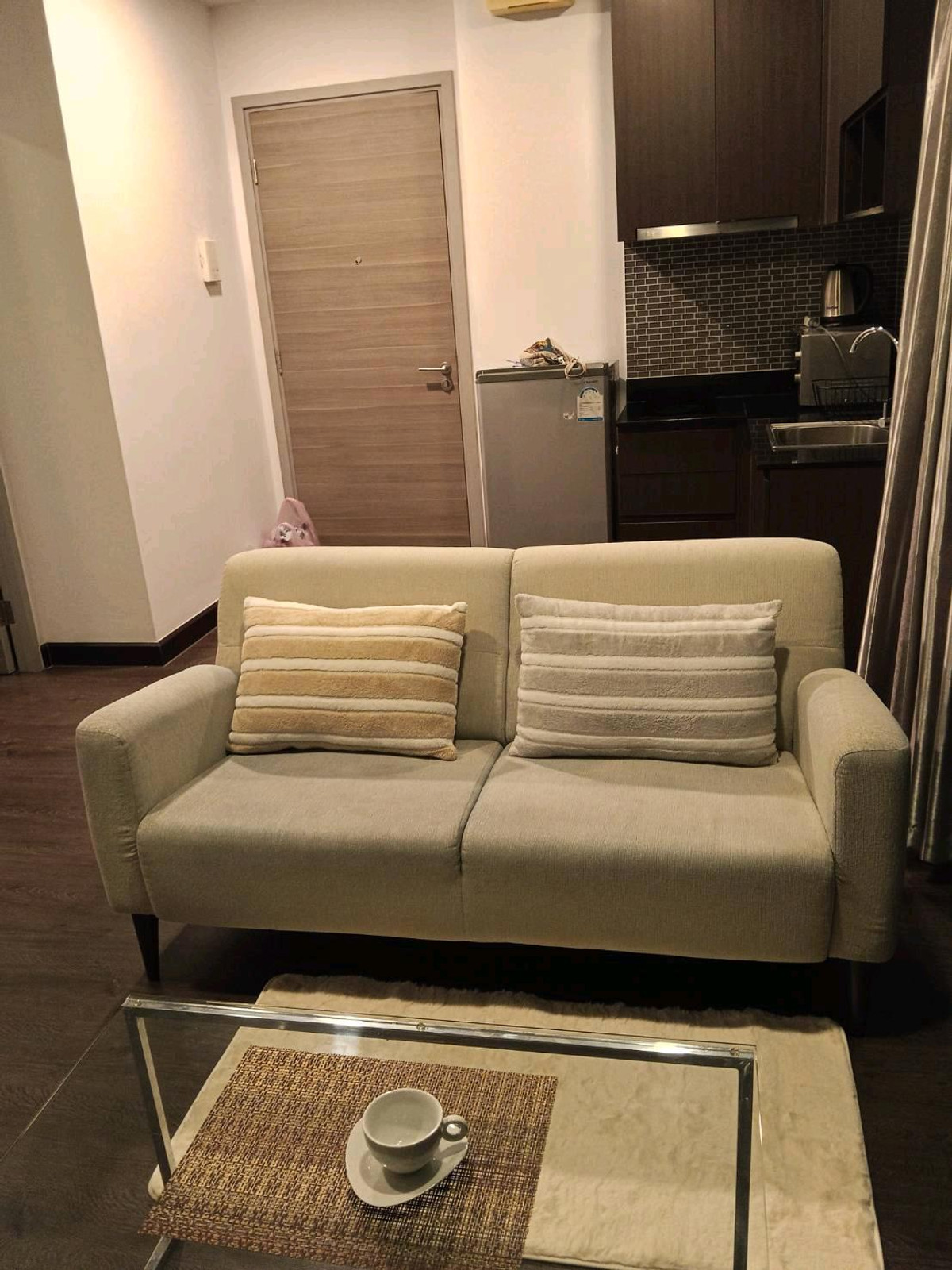 ให้เช่าคอนโดพัทยา บางแสน ชลบุรี สัตหีบ : Posh Pattaya​ ห้องมุม วิวทะเล+city