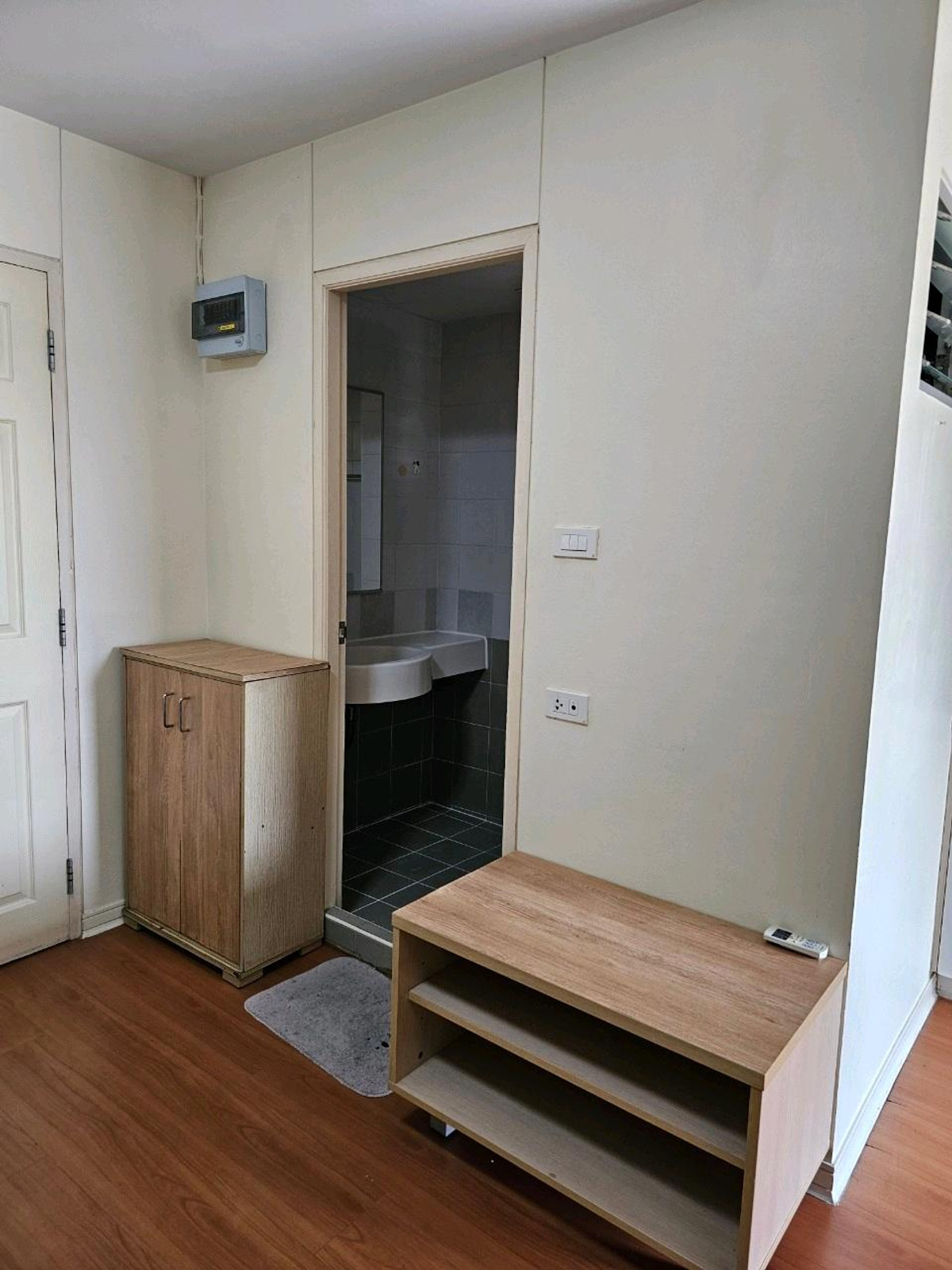 ให้เช่าคอนโดรามคำแหง หัวหมาก : ให้เช่า ห้องพร้อมอยู่ B1 ชั้น 5 แบบ 1 นอน 28 ตรม