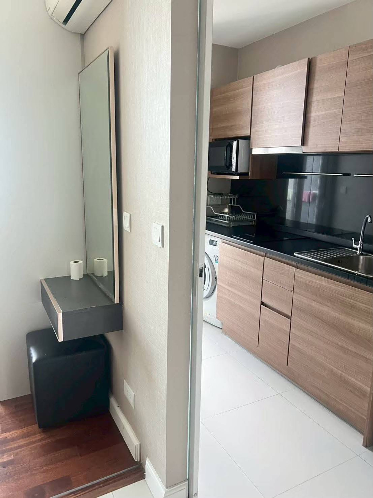 For RentCondoSamut Prakan,Samrong : 💥CP-10515💥The Metropolis Samrong Interchange👉Line : @rentbkk