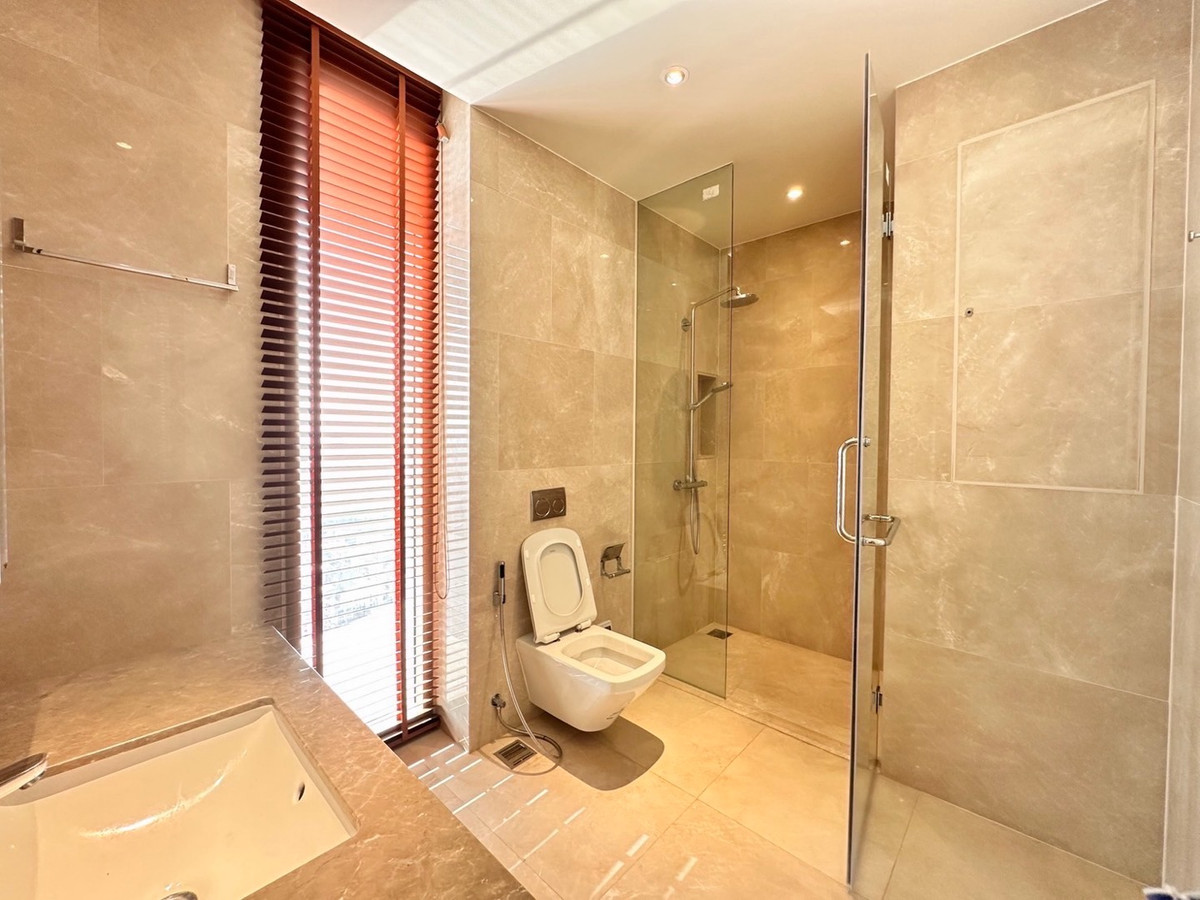 ให้เช่าคอนโดวงเวียนใหญ่ เจริญนคร : ชั้น 29 Iconsiam 2 นอน Magnolias Waterfront Residences (Iconsiam) พร้อมเข้าพัก 