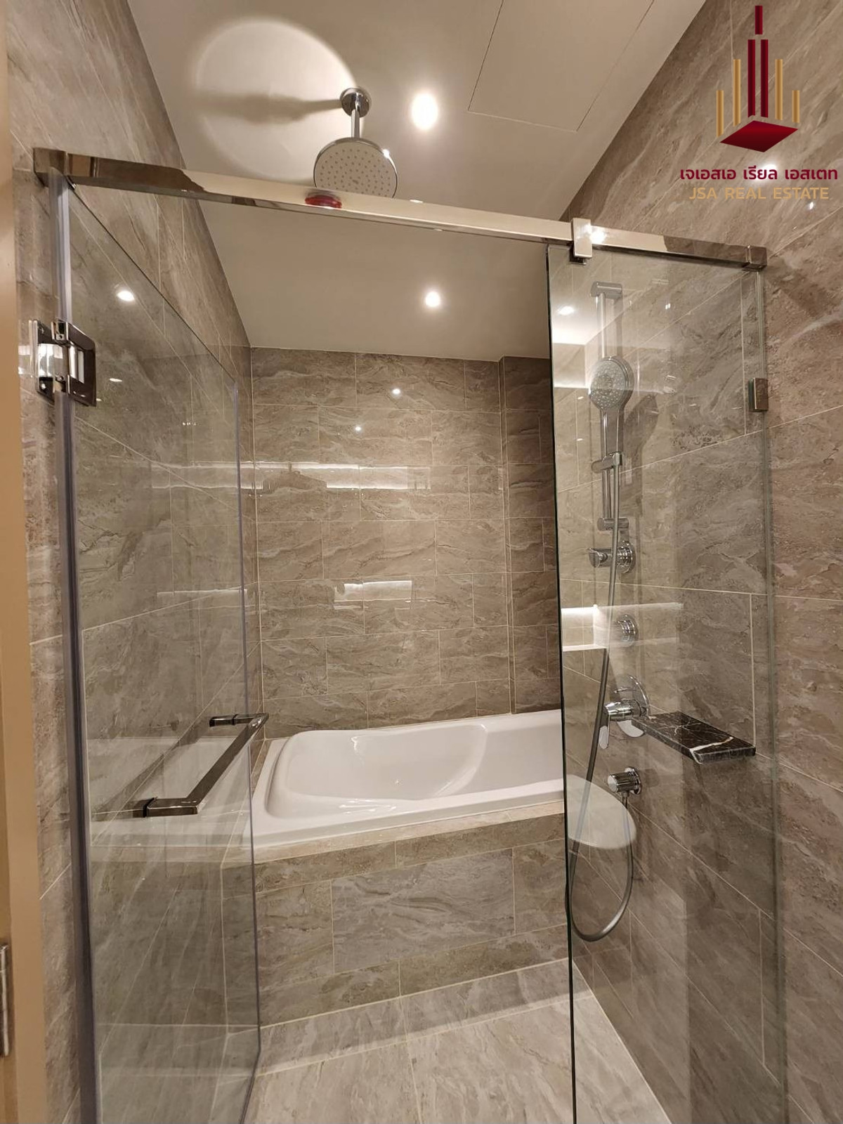 ให้เช่าคอนโดพระราม 9 เพชรบุรีตัดใหม่ RCA : ✨ For Rent: Ashton Asoke - Rama 9 Condo ✨  💰 Only 75,000 THB/month