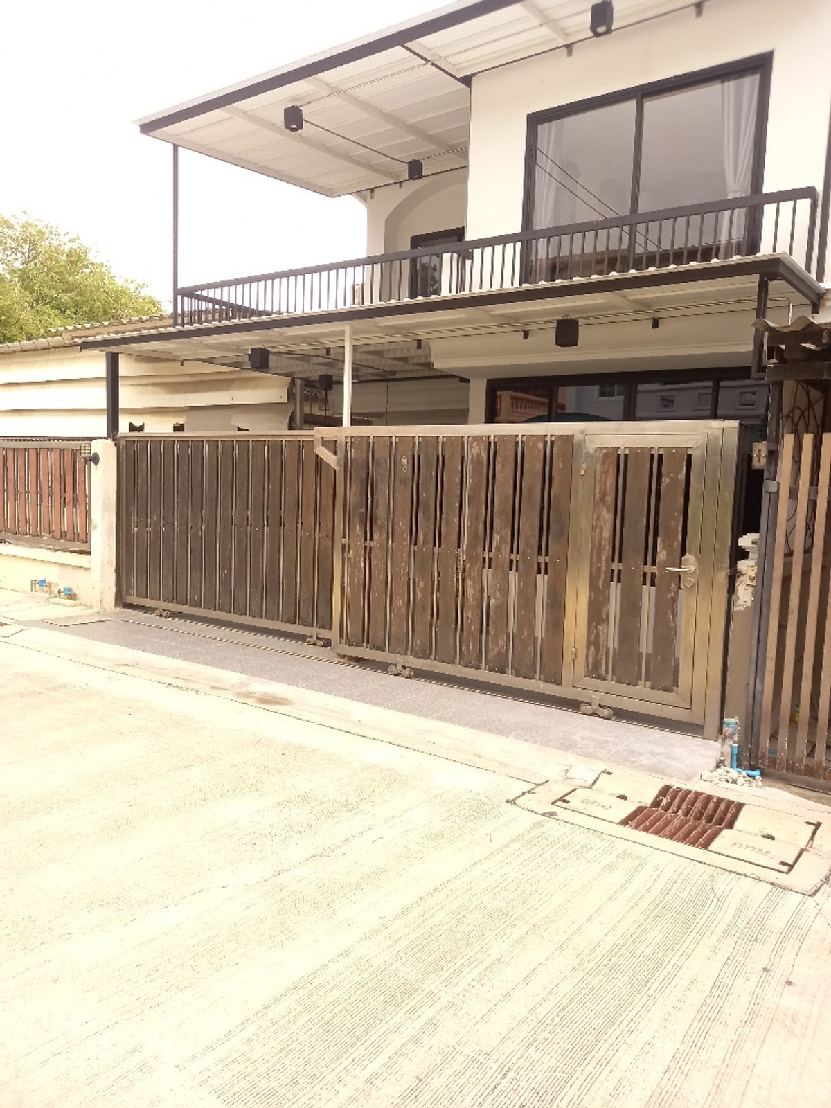 For RentTownhomeOnnut, Udomsuk : Townhouse for rent Near Seacon Square Srinakarin, only 6 minutes.