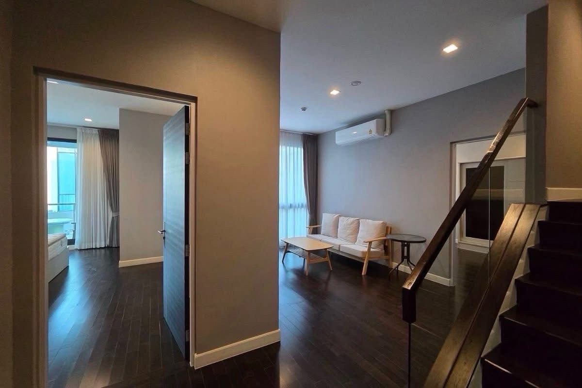 ให้เช่าบ้านพัฒนาการ ศรีนครินทร์ : ให้เช่า The Gentry พัฒนาการ 2 วิลล่าหรู ใจกลางเมือง 🔥📍 เพียง 5 กม. ถึงทองหล่อ | ใกล้ Clubhouse 230,000 บาท/เดือน (พร้อมเฟอร์ครบ) 440 ตร.ม 70 ตร.วา 4 ห้องนอน 5 ห้องน้ำ 230,000 บาท