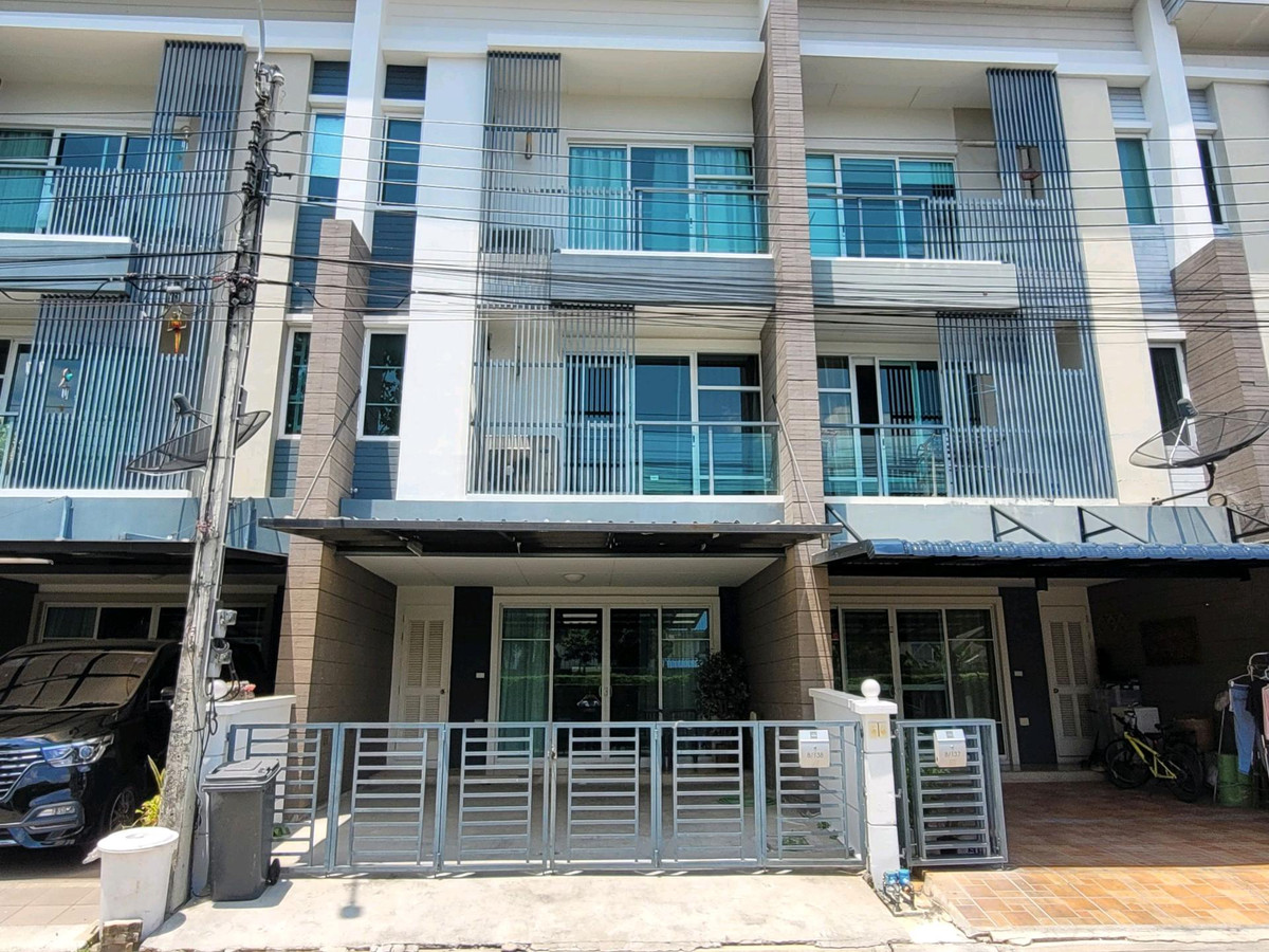 For RentTownhomeOnnut, Udomsuk : Townhome for Rent, Town Avenue Srinakarin 🎡 🎪🗽