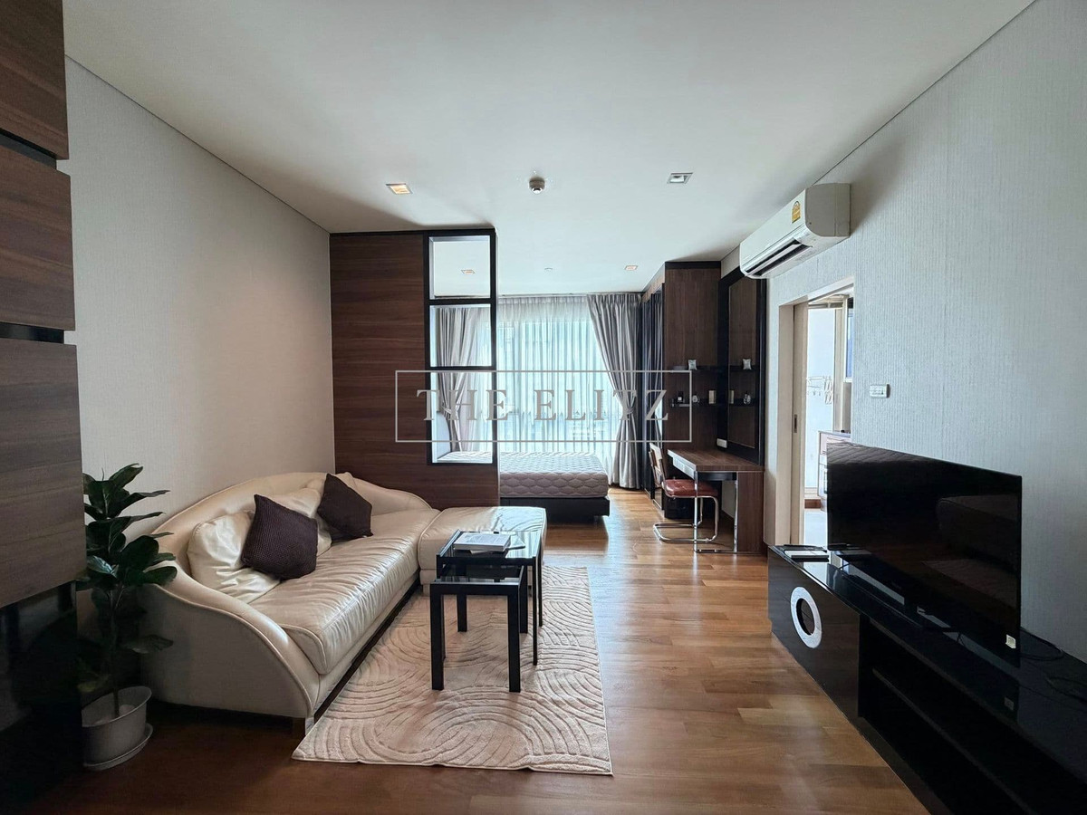 For RentCondoSukhumvit, Asoke, Thonglor : ✨ Turn a condo into a valuable asset in the heart of the CBD ✨ IVY Thonglor, location near J Avenue on a truly affordable budget.