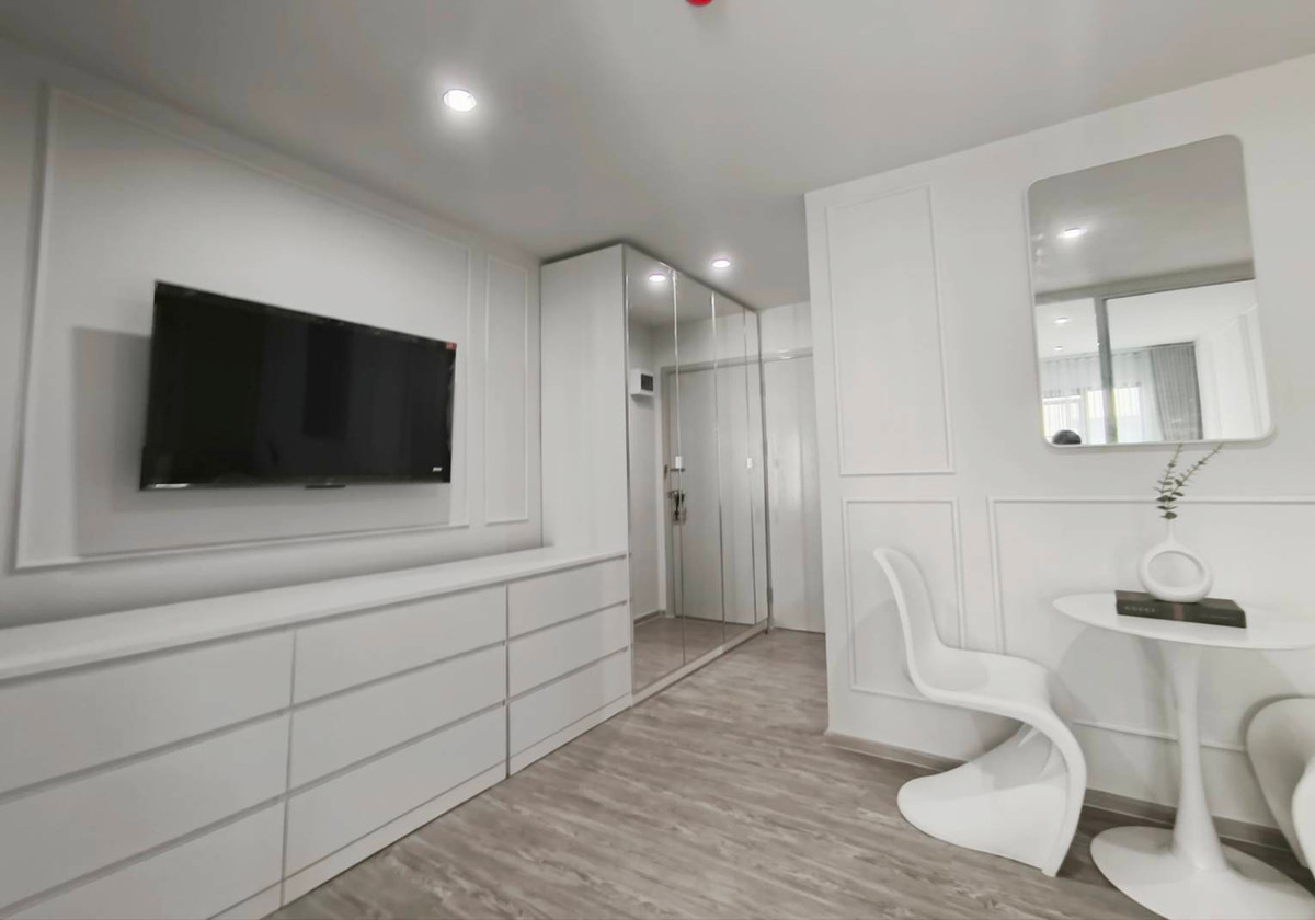 ให้เช่าคอนโดรามคำแหง หัวหมาก : ✨🏙️ เดิน 3 นาทีถึง ARL หัวหมาก | วิวสระน้ำ เฟอร์ครบ | RYE Huamak 🚆💦