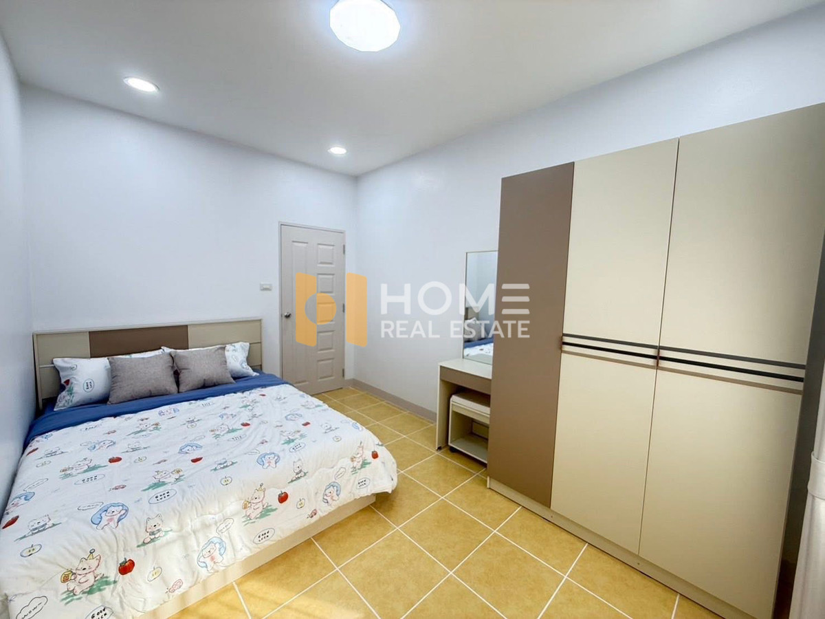 For SaleHousePattaya, Bangsaen, Chonburi : Detached House Makmai Laem Chabang 2 / 4 Bedrooms (FOR SALE) YEAN154