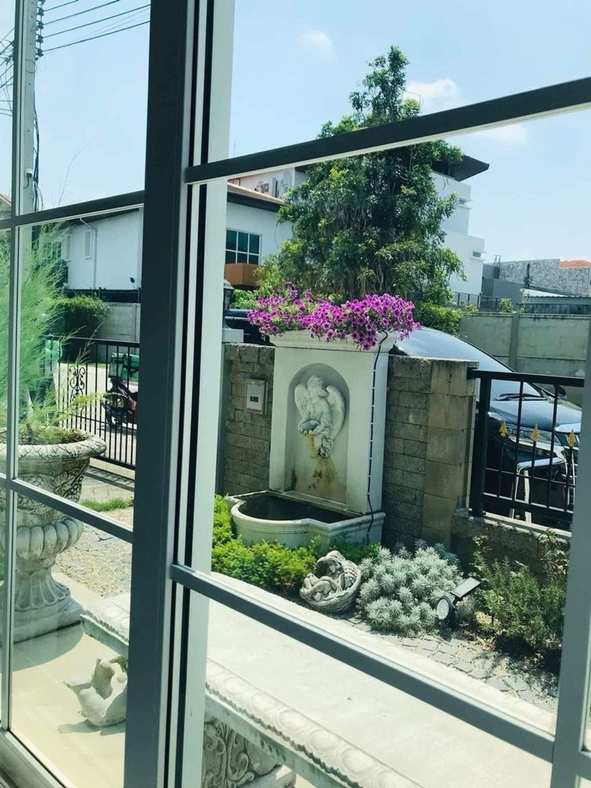 For RentThaphra, Talat Phlu, Wutthakat : Semi-detached house for rent, Golden Neo Sathorn Project, Kanlapaphruek Road.