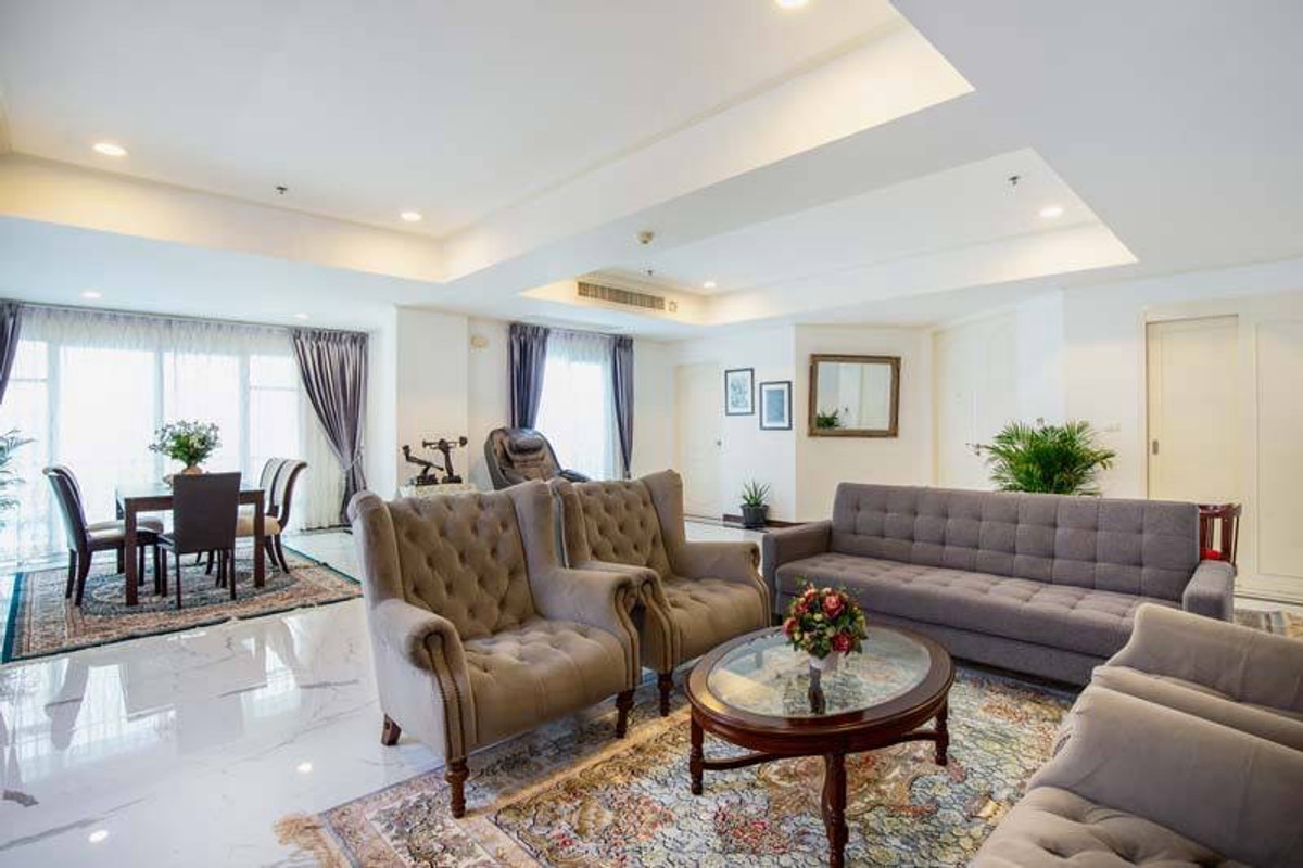 ให้เช่าคอนโดสุขุมวิท อโศก ทองหล่อ : 📍For rent La vie en rose condo !!! 3 bedroom, 3 bathroom, 186 sq m, two car parking lot, rental price 55k/mo ☎️0887532858 Pray