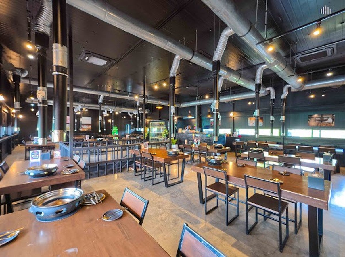 ขายร้านค้า/ตลาดนัดปิ่นเกล้า จรัญสนิทวงศ์ : พร้อมรับฟังทุกข้อเสนอ!!! สามารถดำเนินกิจการต่อได้ทันที ขายสิ่งปลูกสร้างพร้อมร้านอาหาร(ปิ้งย่าง) 503 ตารางเมตร ต้นซอยจรัญสนิทวงศ์ 32 พร้อมสัญญาเช่าระยะยาว 18 ปี บนที่ดิน 256 ตารางวา ราคาพิเศษ!!