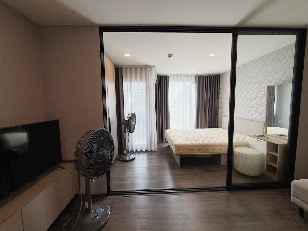For RentCondoWongwianyai, Charoennakor : ⭐️ Flexi Sathon - Charoennakhon ⭐️ Room size 25 sq m., 8th floor, beautifully decorated room, ready to move in.
