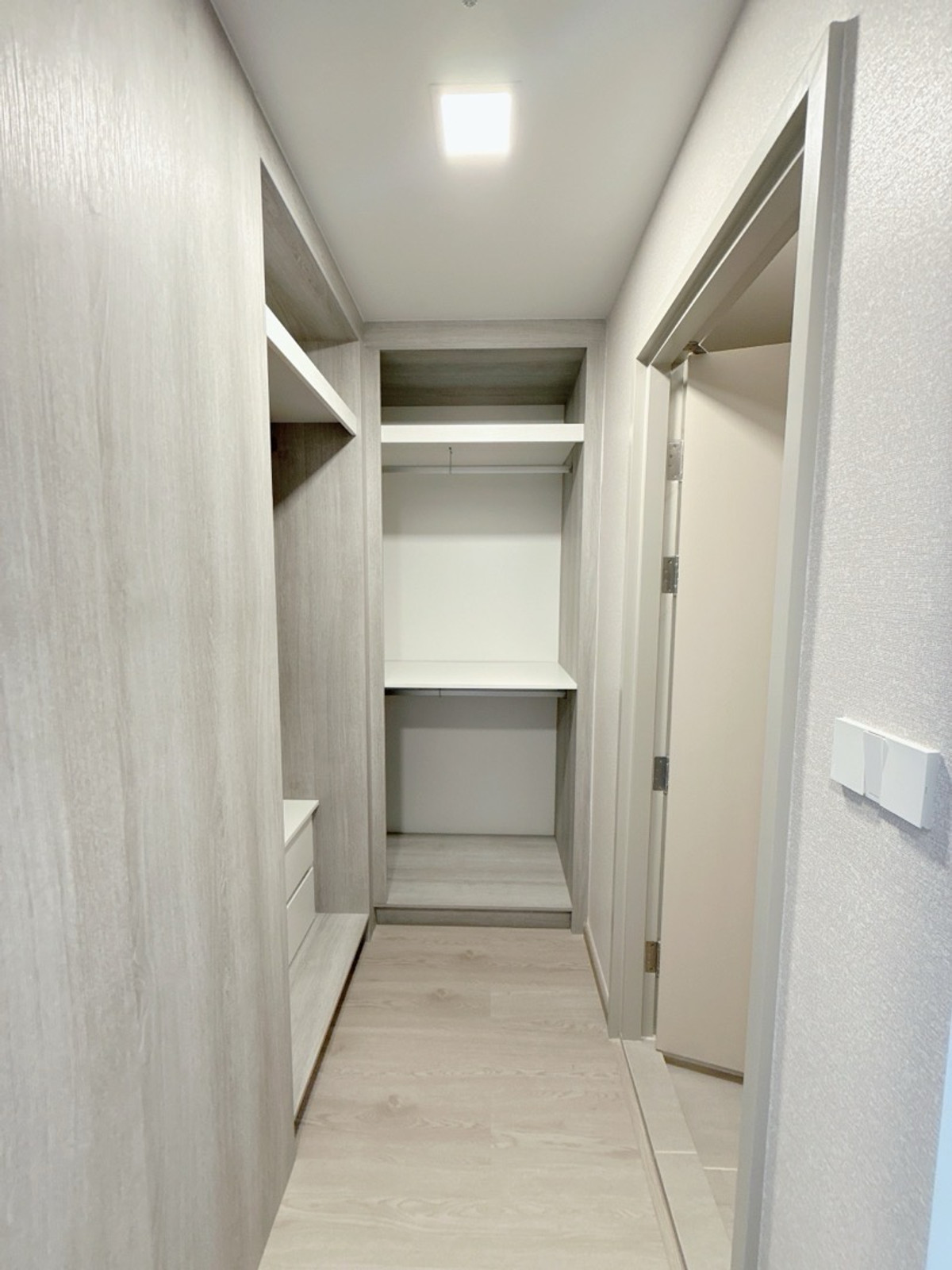 For SaleCondoKasetsart, Ratchayothin : 𝐂𝐎𝐁𝐄 Kaset Sripatum 𝐅𝐑𝐄𝐄 down payment 𝐎 baht, installments 𝟗,𝟓𝟎𝟎/month, new room from the project, best price.