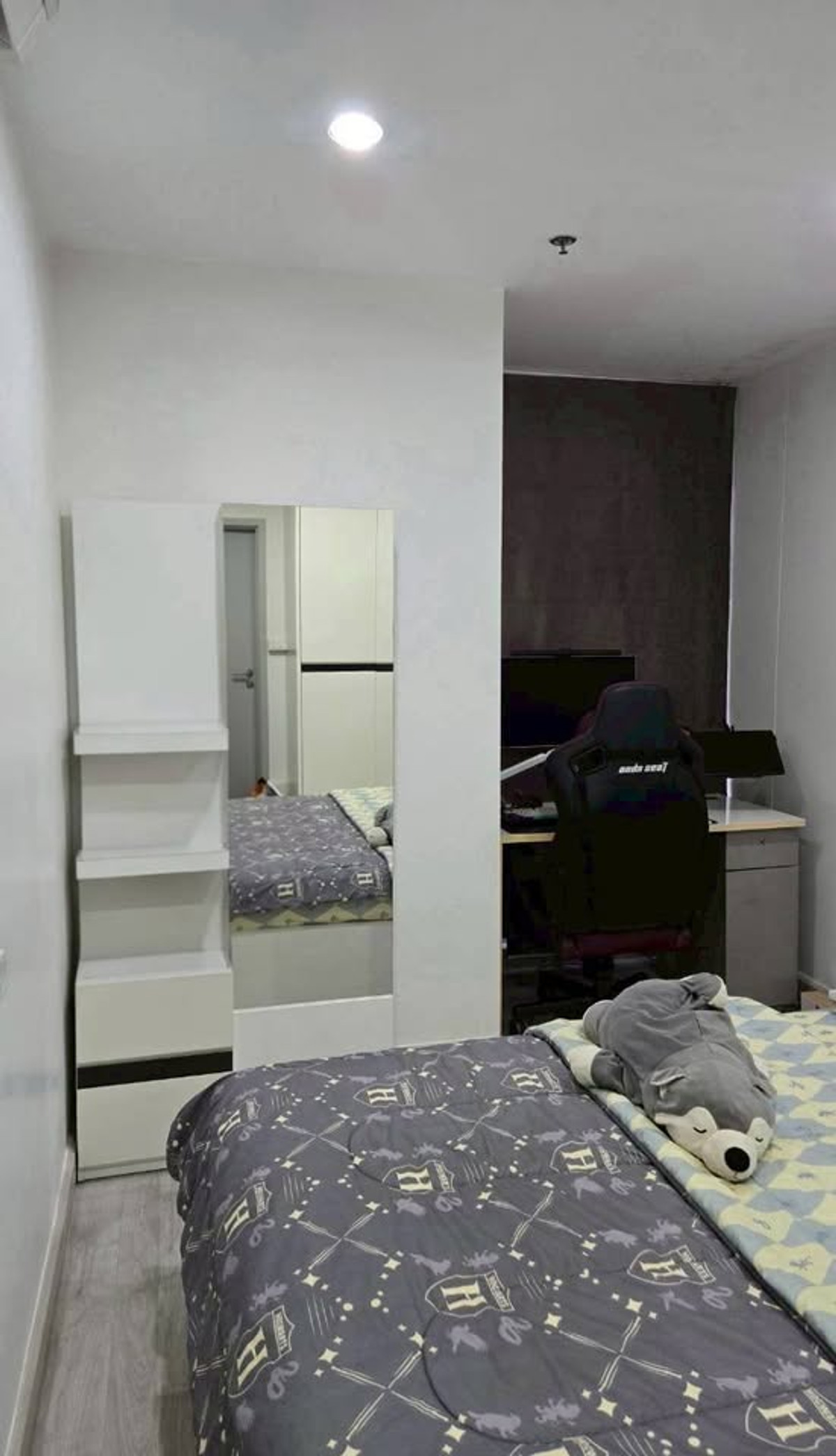 For RentCondoPinklao, Charansanitwong : ⭐️ IDEO Mobi Charan - Interchange ⭐️1 bedroom, 1 bathroom, complete with furniture and electrical appliances, ready to move in.