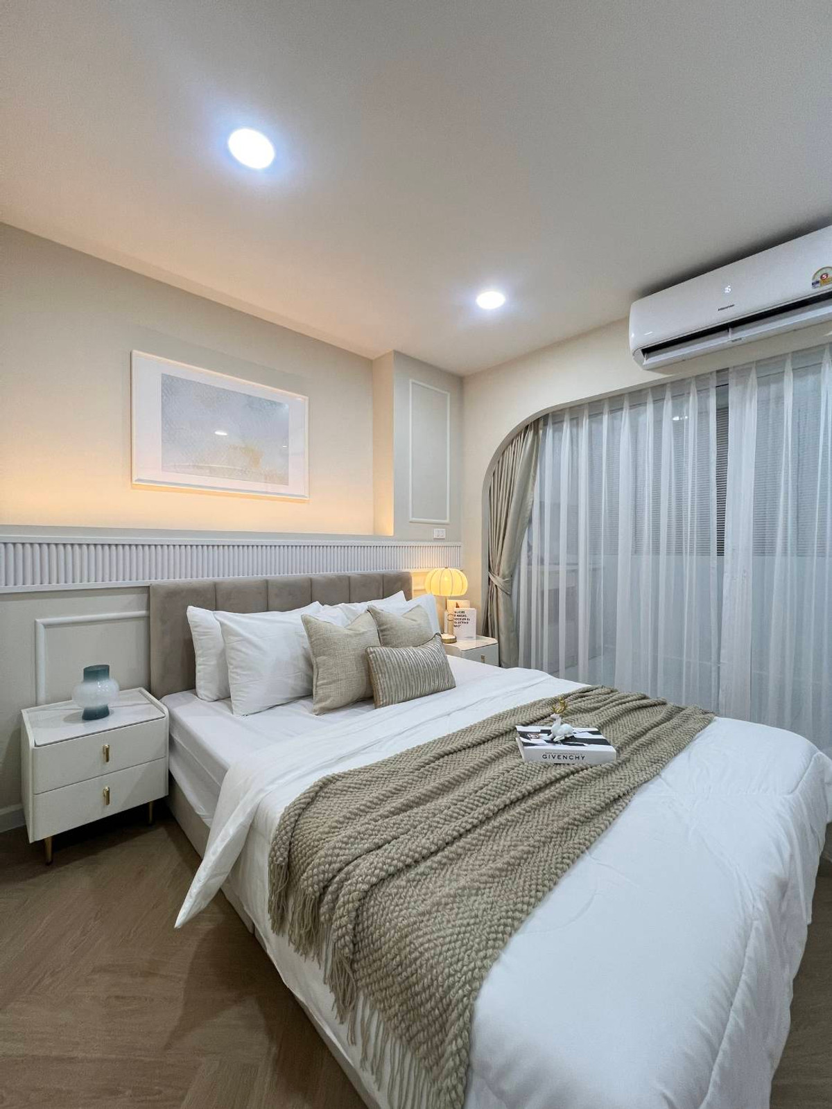 ขายคอนโดรัชดา ห้วยขวาง : 🔥ขายคอนโดสวยแต่งครบ ศรีวรา แมนชั่น x Maplemoon 40 ตรว.ชั้นสูง พร้อมอยู่ ลงทุนคุ้ม