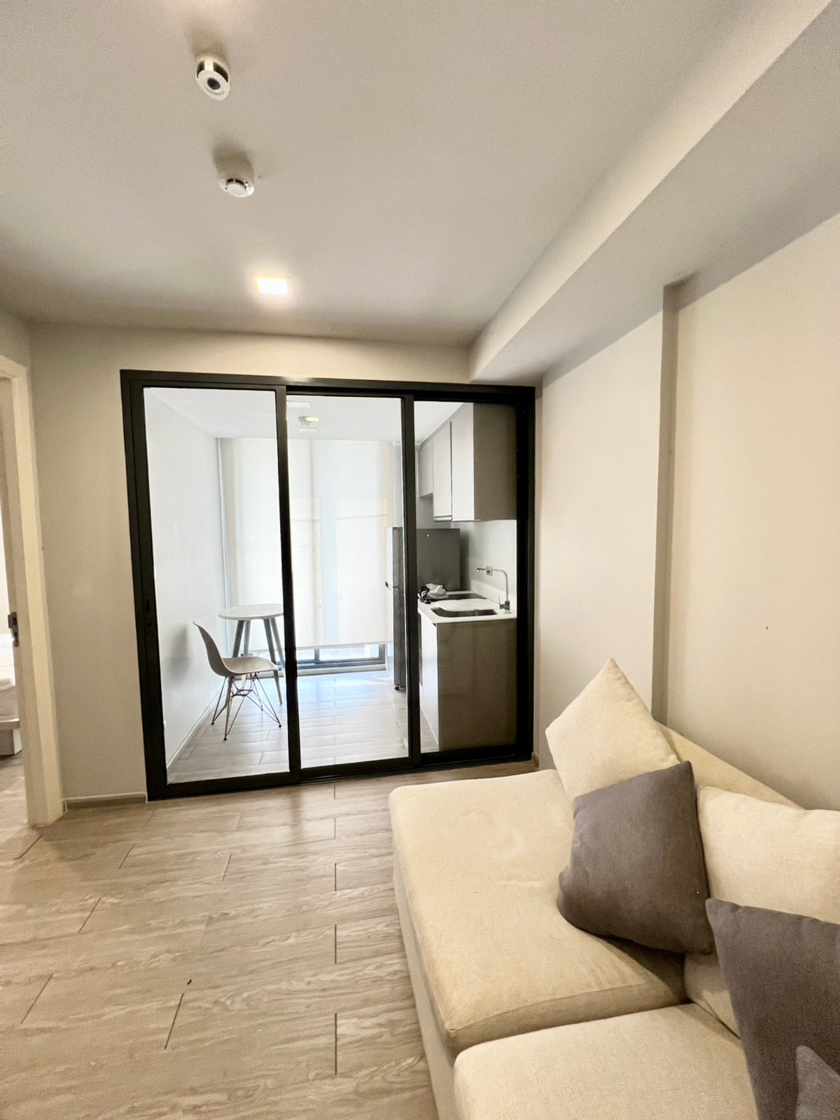For RentCondoRatchathewi,Phayathai : 💎 Rare Unit: Very cheap Savvi Phahol-Ari | BTS Ari ✨Only13,000/Month Quiet condo Good location, convenient travel on many routes.