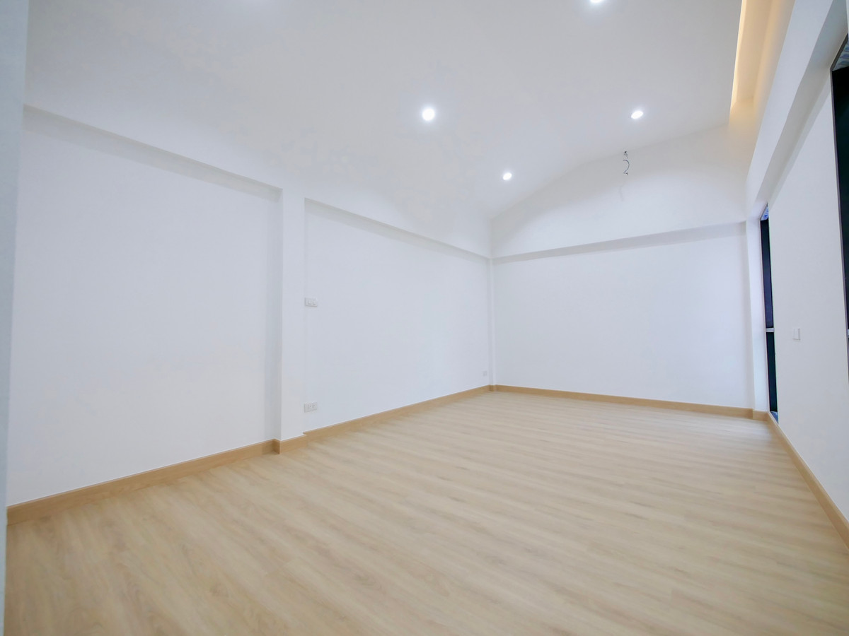 ขายบ้านเกษตร นวมินทร์ ลาดปลาเค้า : ขายบ้านเดี่ยว 2 ชั้น ซอยนวมินทร์ 113 ขนาด 41 ตร.ว. 3 นอน 3 น้ำ ตกแต่งใหม่ทั้งหลัง