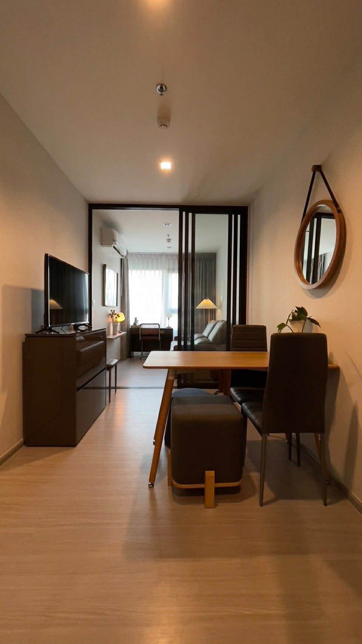 ให้เช่าคอนโดท่าพระ ตลาดพลู วุฒากาศ : ⭐️ Life Sathorn Sierra ⭐️ 1 Bedroom ห้องสวยตกแต่งน่าอยู่ เฟอร์นิเจอร์และเครื่องใช้ไฟฟ้าครบ