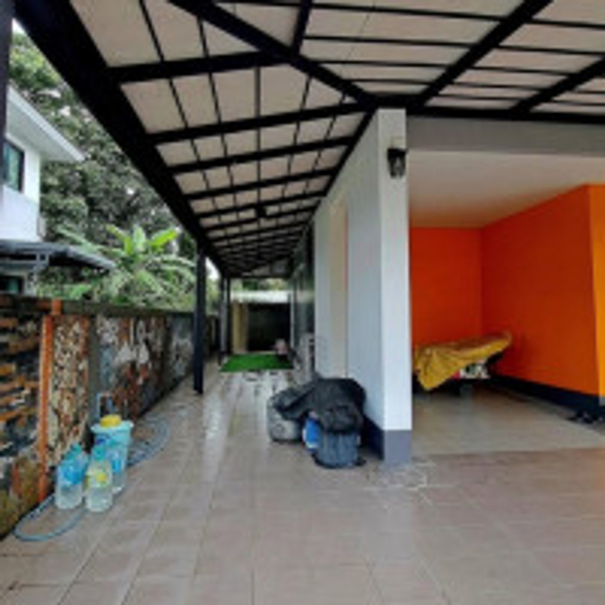 ขายบ้านเลียบทางด่วนรามอินทรา : ขายบ้านเดี่ยว มายโฮม อเวนิว รามอินทรา-จตุโชติ 55 ตร.ว. 4.39 ล้าน! 3 นอน 3 น้ำ ต่อเติมครัวแล้ว แถมแอร์ 3 เครื่อง+เครื่องซักผ้า มุ้งลวดครบ ใกล้ทางด่วนจตุโชติ 