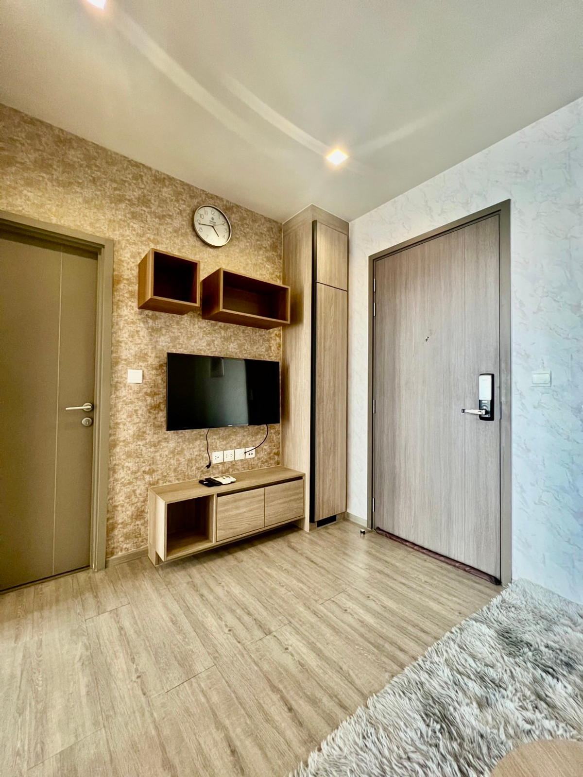 ให้เช่าคอนโดบางซื่อ วงศ์สว่าง เตาปูน : 🏙️ ให้เช่าคอนโด The Line วงศ์สว่าง ชั้นสูง วิวสวยมาก! 🔥 ห้องสวย แต่งครบ พร้อมอยู่ วิวสะพานพระราม 7