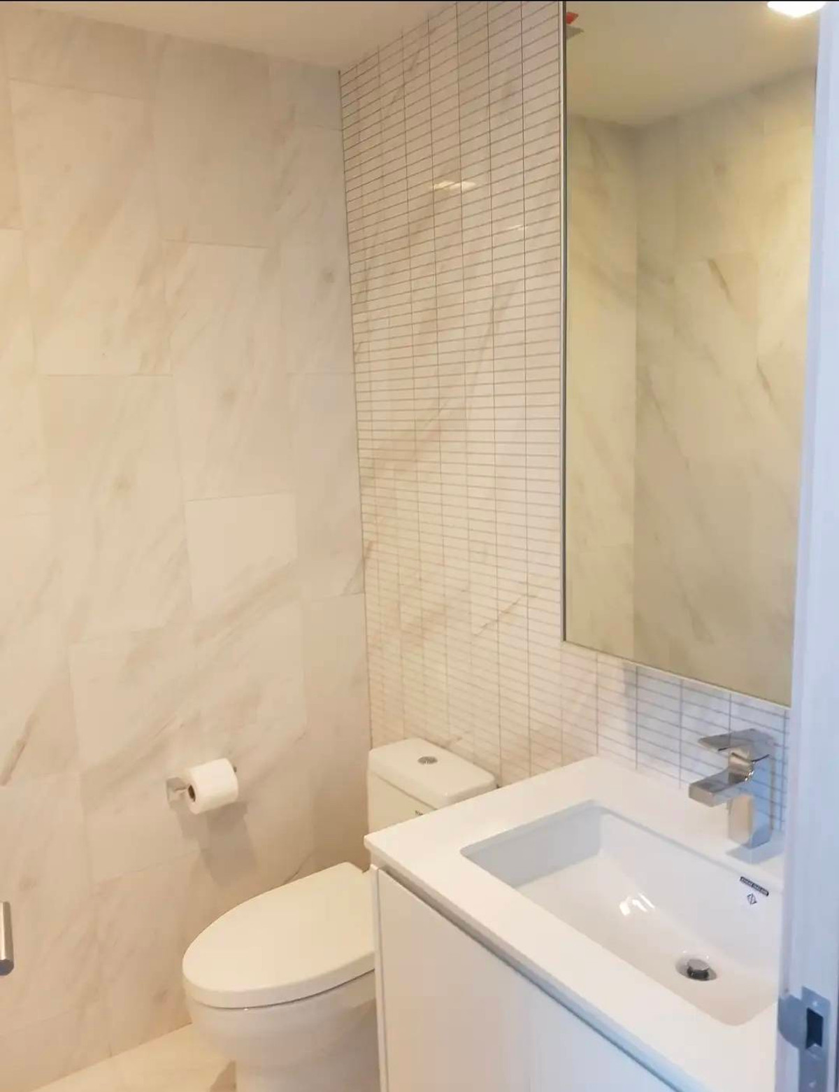 ให้เช่าคอนโดนานา : 💥CP-10574💥ว่าง ให้ เช่า ไฮด์ สุขุมวิท 11👉แอดไลน์ @accessliving 