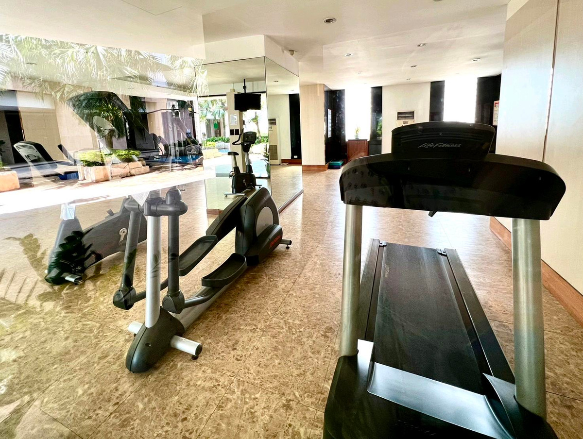 For RentCondoSukhumvit, Asoke, Thonglor : 3 Bedrooms Plus for rent with Pet-friendly, Central area on Sukhumvit 24