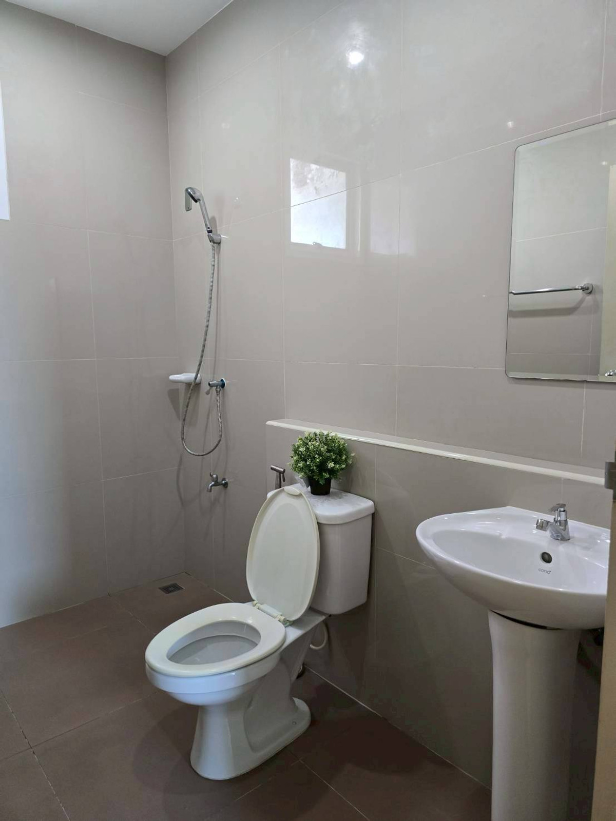 ให้เช่าทาวน์โฮมโชคชัย4 ลาดพร้าว71 : 💥CP-10581💥ว่าง ให้ เช่า  ทาวน์โฮม 3 ชั้น โครงการ ฟีล ลาดพร้าว 71👉แอดไลน์ @goodcondo