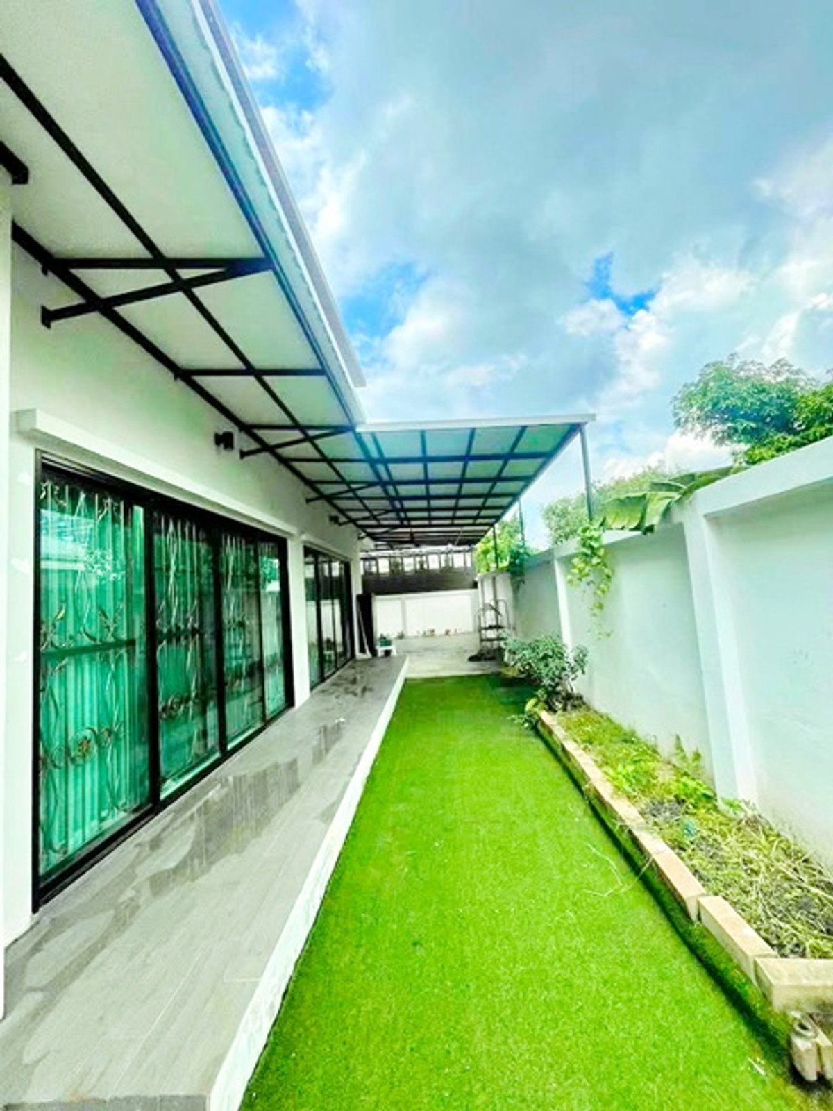 ให้เช่าบ้านปิ่นเกล้า จรัญสนิทวงศ์ : ลดราคาครั้งที่ 3 25% 35,999 B-M ฉิมพลี 4-5นอน สถานีรถไฟตลิ่งชัน 600 ม. บ้านเดี่ยว 3 ชั้น 4แอร์ 72 ตร.วา 360 ตร.ม.