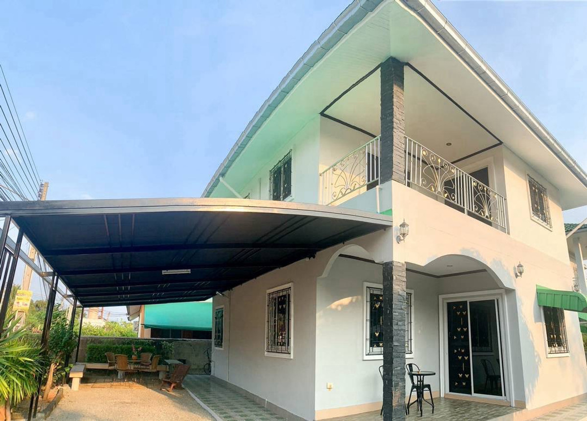 For SaleHousePattaya, Bangsaen, Chonburi : Single house for sale Two houses in the same area Near Jomtien Beach, Pattaya, 200 sq m, 5 bedrooms, 4 bathrooms
