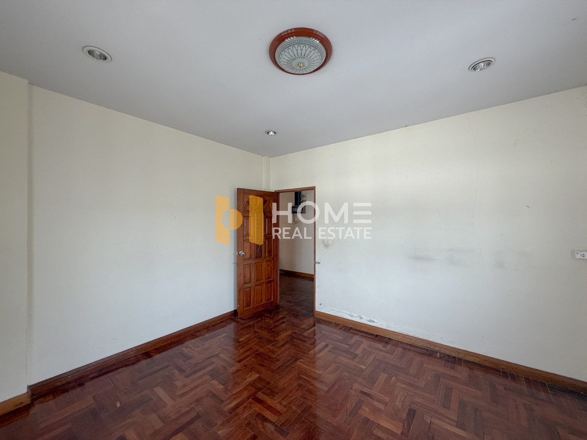 ขายบ้านเกษตร นวมินทร์ ลาดปลาเค้า : บ้านเดี่ยว นวมินทร์ 70 / 4 ห้องนอน (ขาย), Single House Nawamin 70 / 4 Bedrooms (FOR SALE) MNT045