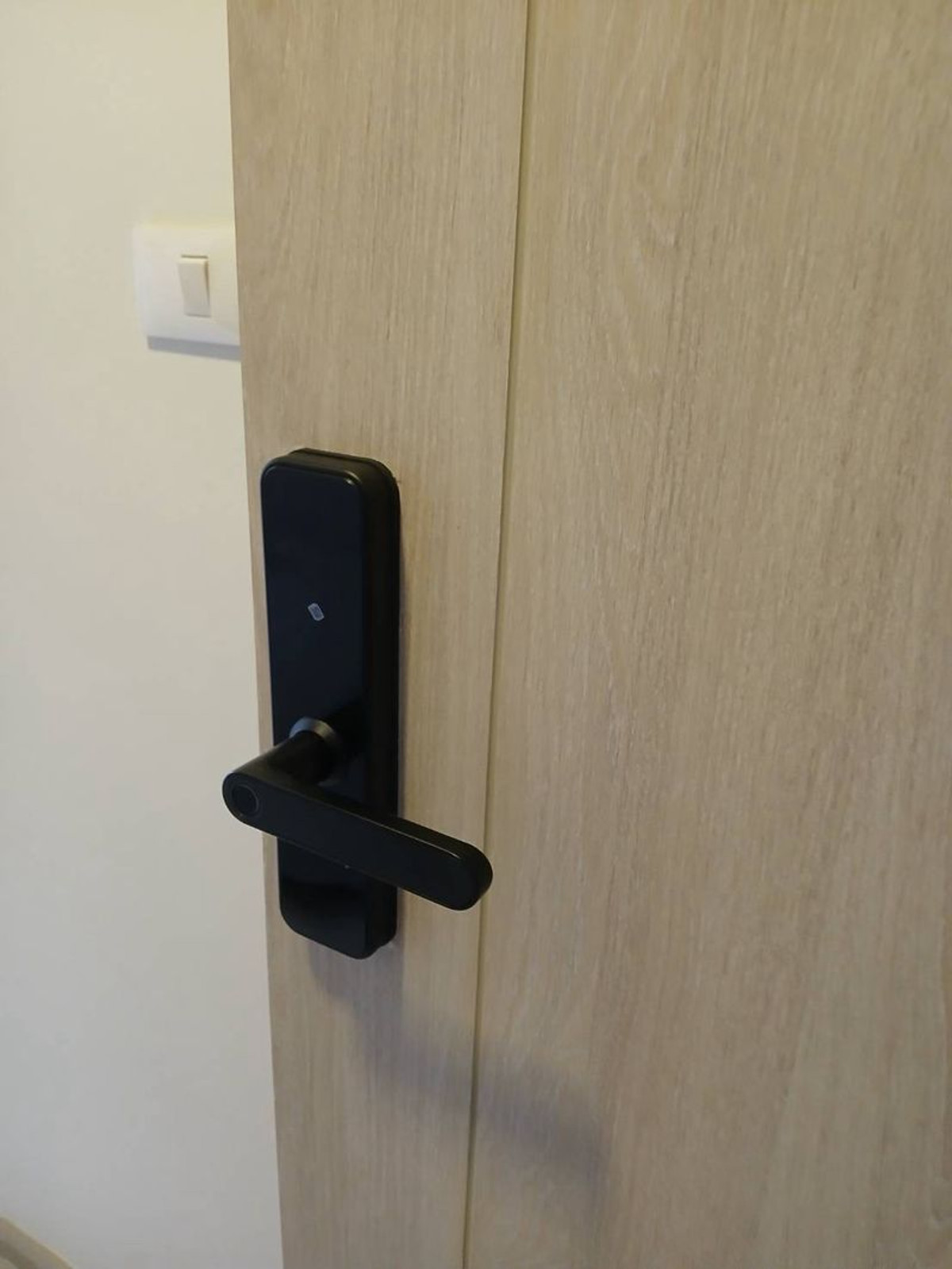 ให้เช่าคอนโดลาดกระบัง สุวรรณภูมิ : ให้เช่าห้องใหม่กิ๊ก D condo air ดี คอนโด แอร์ ลาดกระบัง ตึกA ใกล้สนามบินสุวรรณภูมิ #วิวสระว่ายน้ำ #มีสระว่ายน้ำ #ระเบียงตะวันออก 