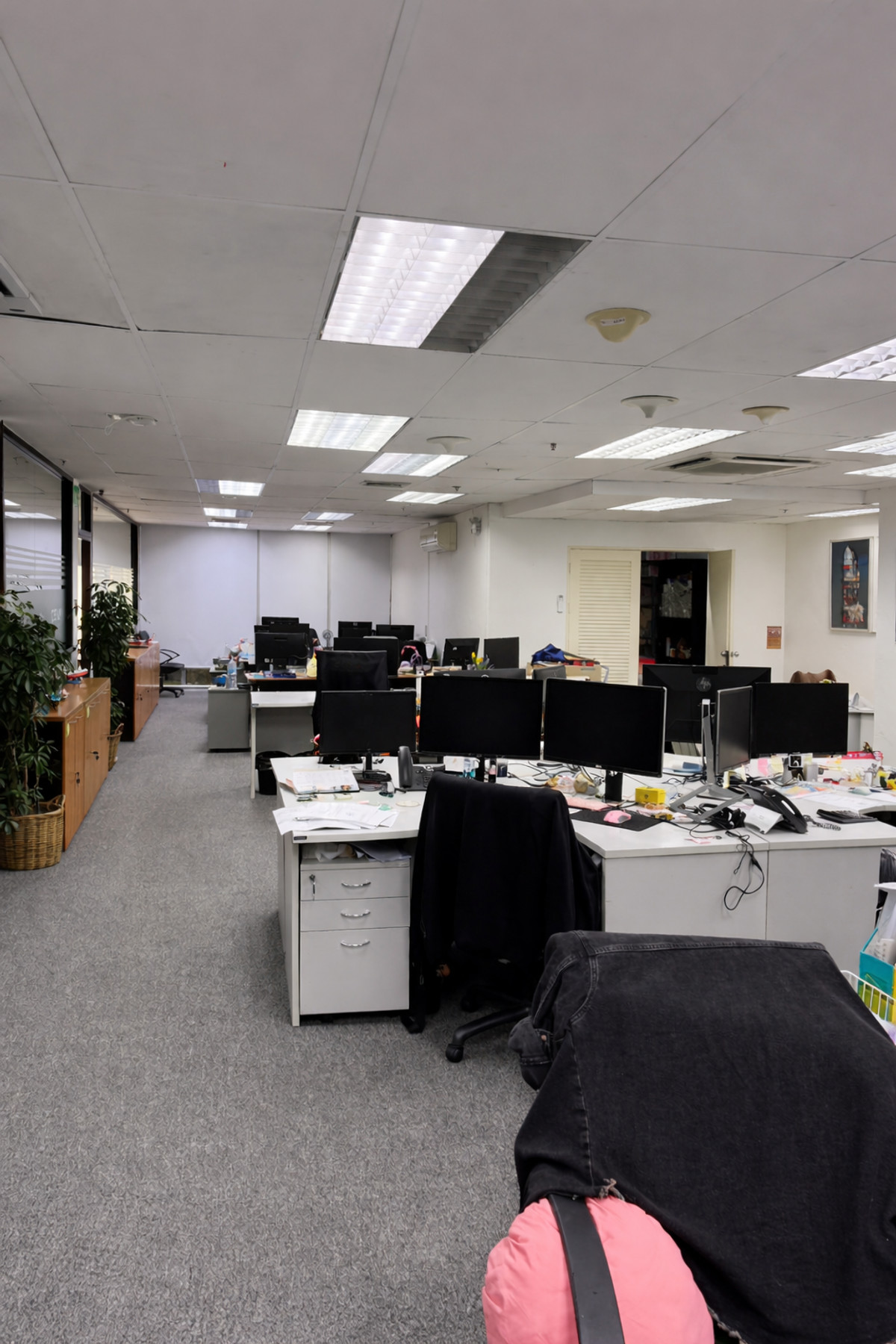 ให้เช่าสำนักงานสุขุมวิท อโศก ทองหล่อ : ออฟฟิศให้เช่าทำเลสุขุมวิท – พร้อมพงษ์ ใจกลางเมือง เหมาะสำหรับบริษัทที่ต้องการสำนักงานในโซน CBD เดินทางสะดวก ใกล้ BTS และแหล่งไลฟ์สไตล์ครบครัน