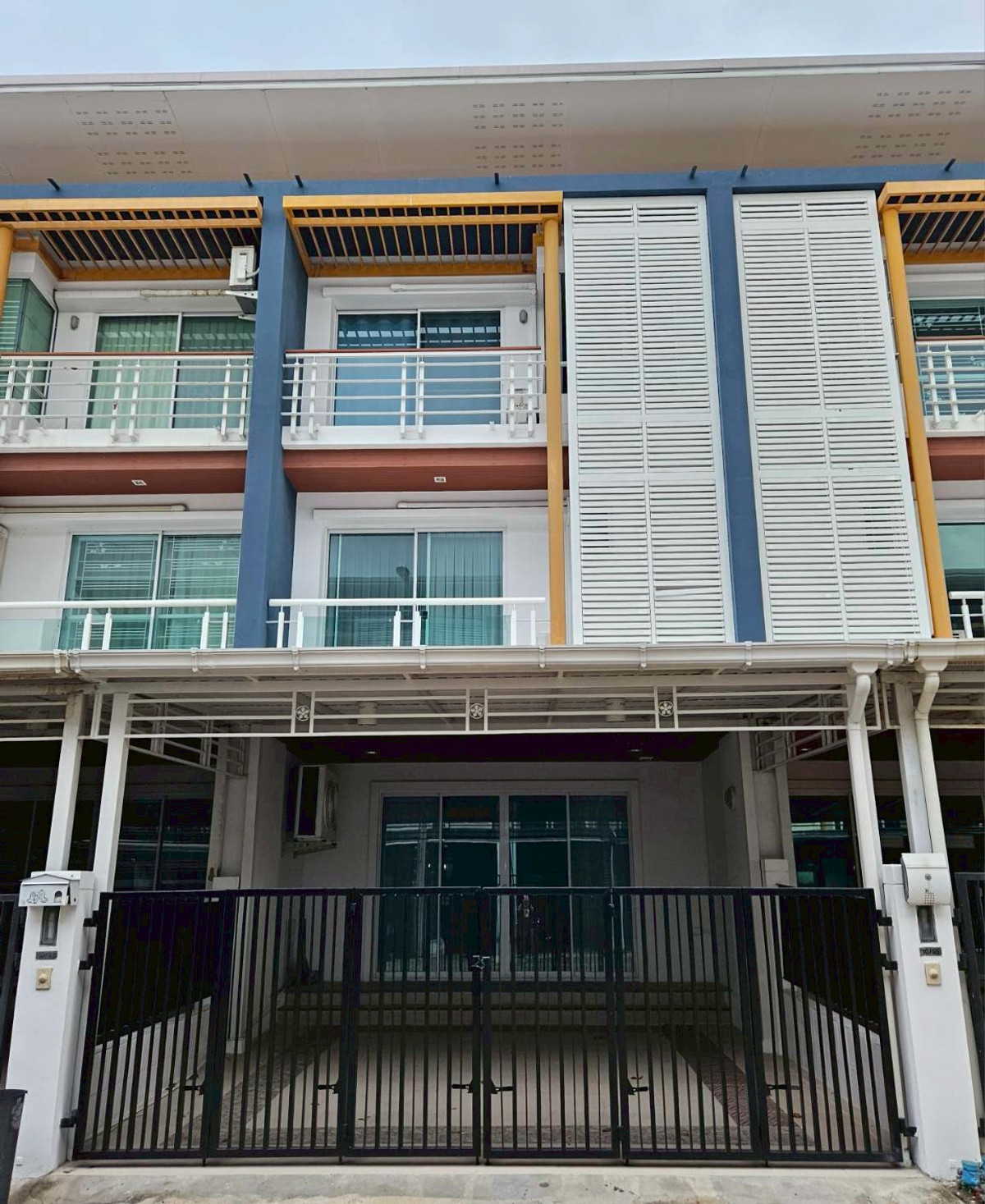 ขายทาวน์โฮมวิภาวดี ดอนเมือง หลักสี่ : 95258 - ขายทาวน์โฮม ชวนชื่น โมดัส วิภาวดี - รังสิต ติดถนนวิภาวดี แต่งครบ พร้อมอยู่ ทำเลทอง