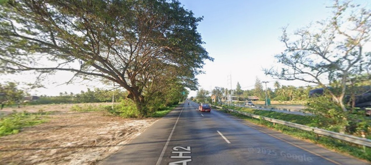 ขายที่ดินหัวหิน ประจวบคีรีขันธ์ :  ขายที่ดินแปลงใหญ่ 16 ไร่กว่า จ.ประจวบคีรีขันธ์  ติดถนนเพชรเกษม (AH2)  หน้ากว้างติดถนน 30 เมตร รูปแปลงลึกเหมาะทำรีสอร์ท , เกษตร , ปั๊ม, โครงการต่างๆ (ราคาต่อรองได้ )